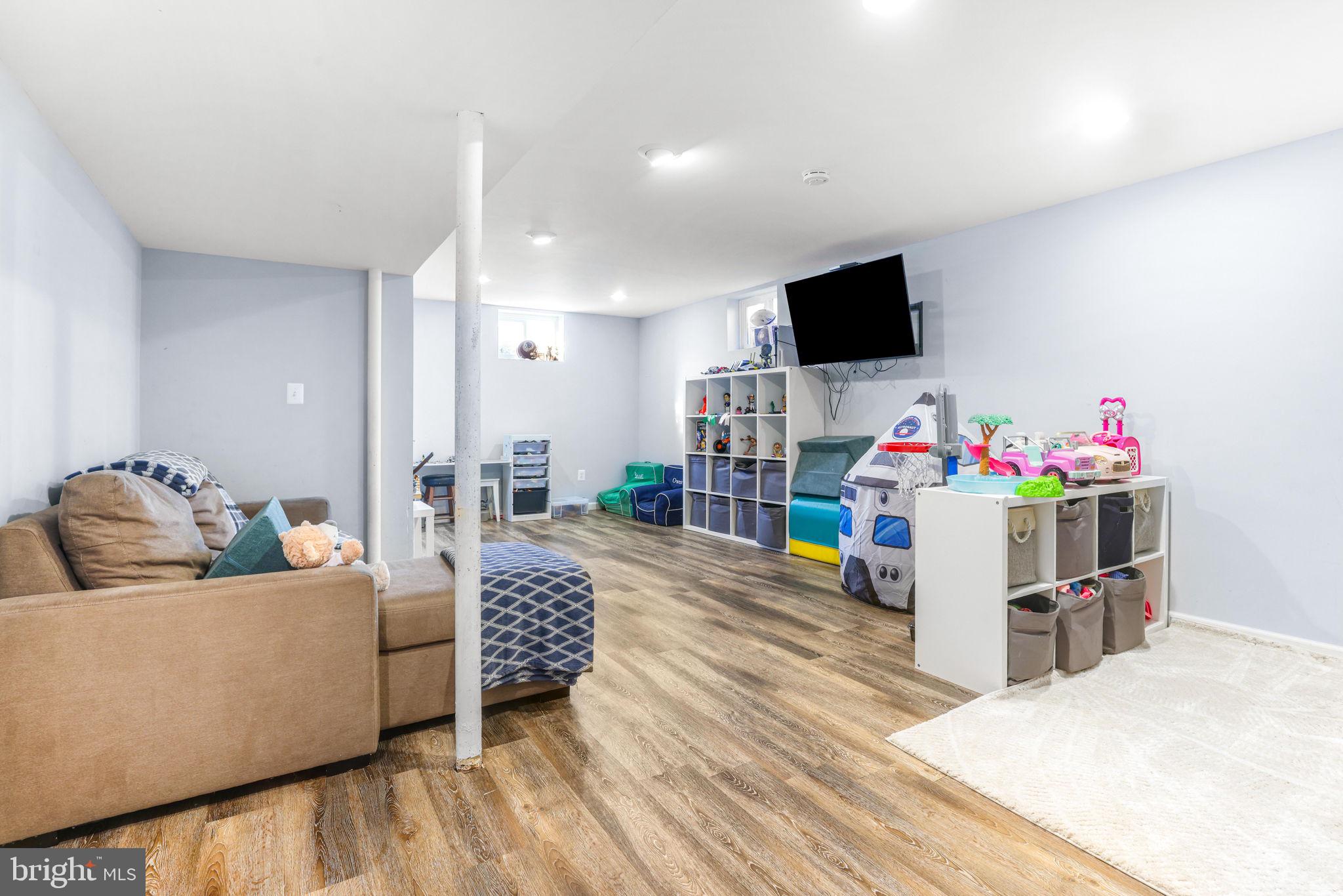 STEWARTS LANDING - Residential