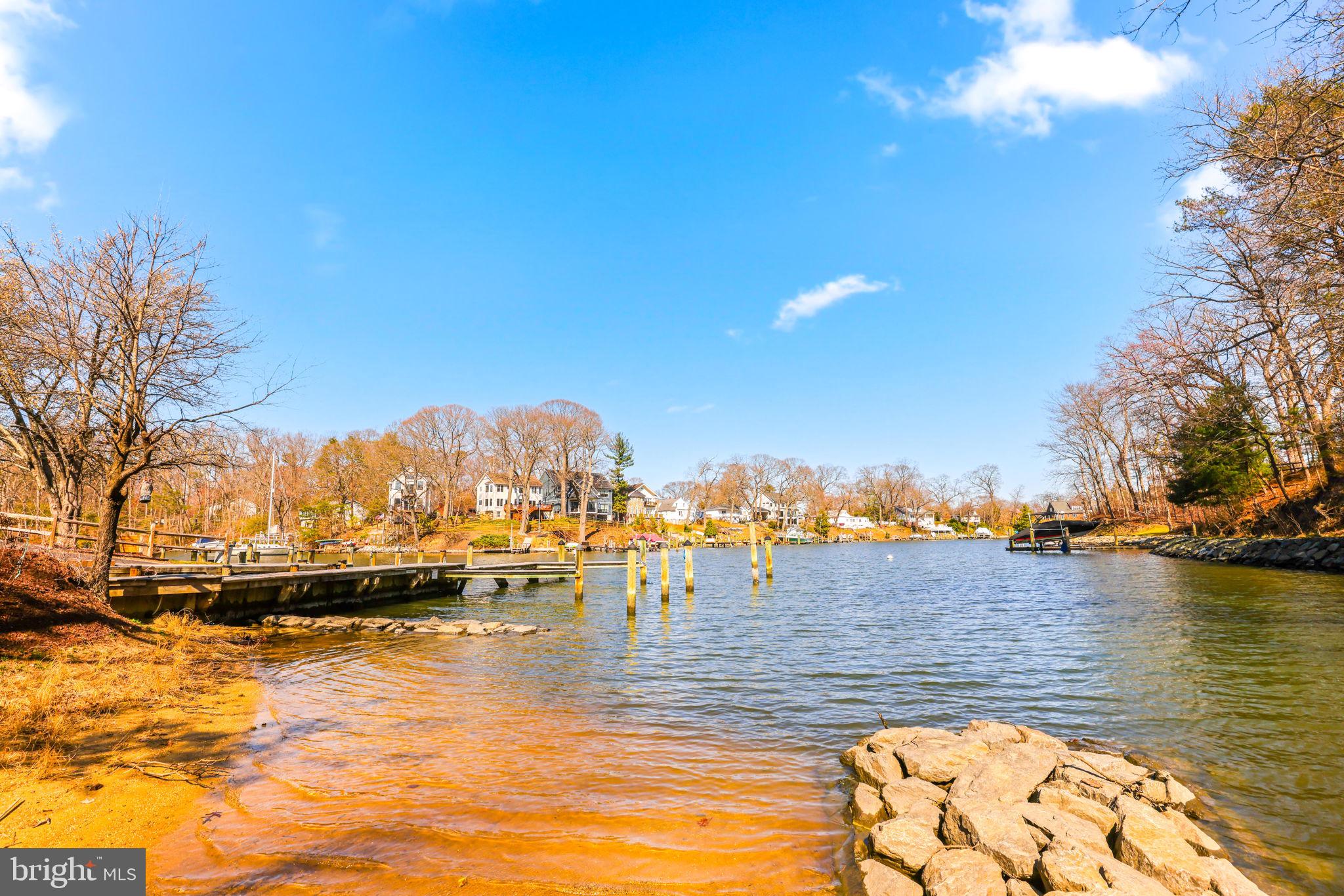 STEWARTS LANDING - Residential