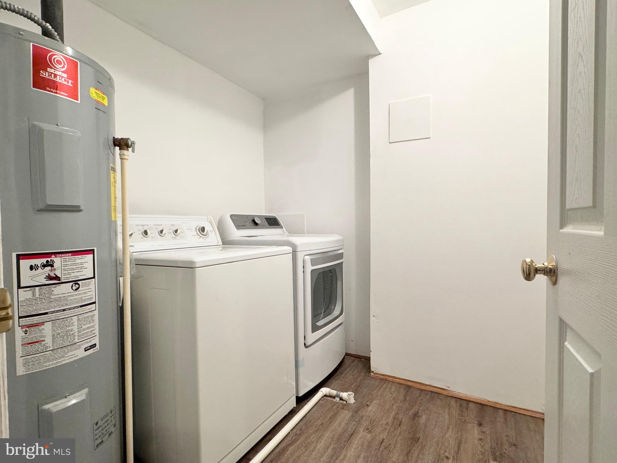 CABIN CREEKWOOD - Residential Lease