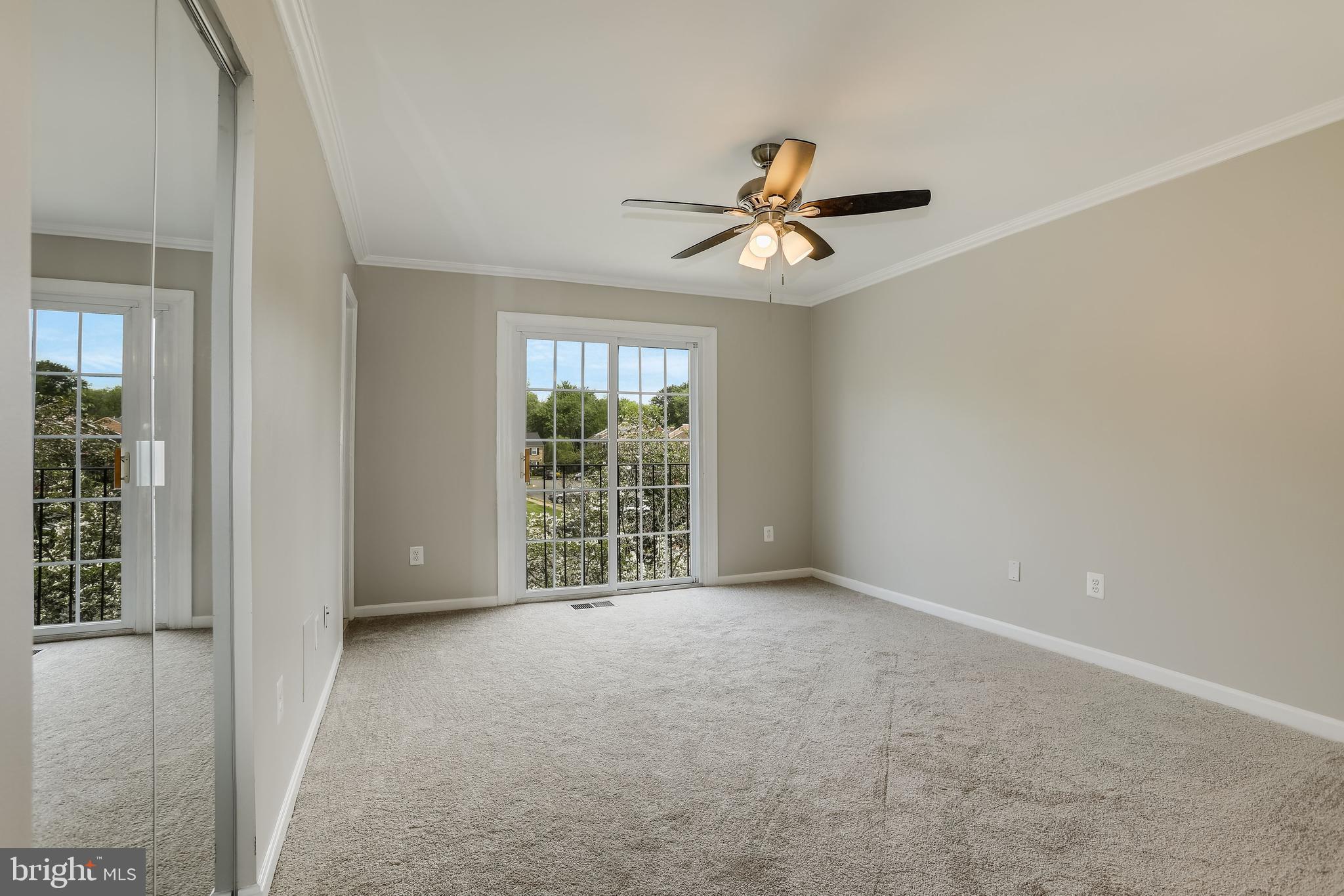 MT VERNON SQUARE TOWNHOUSE - Residential