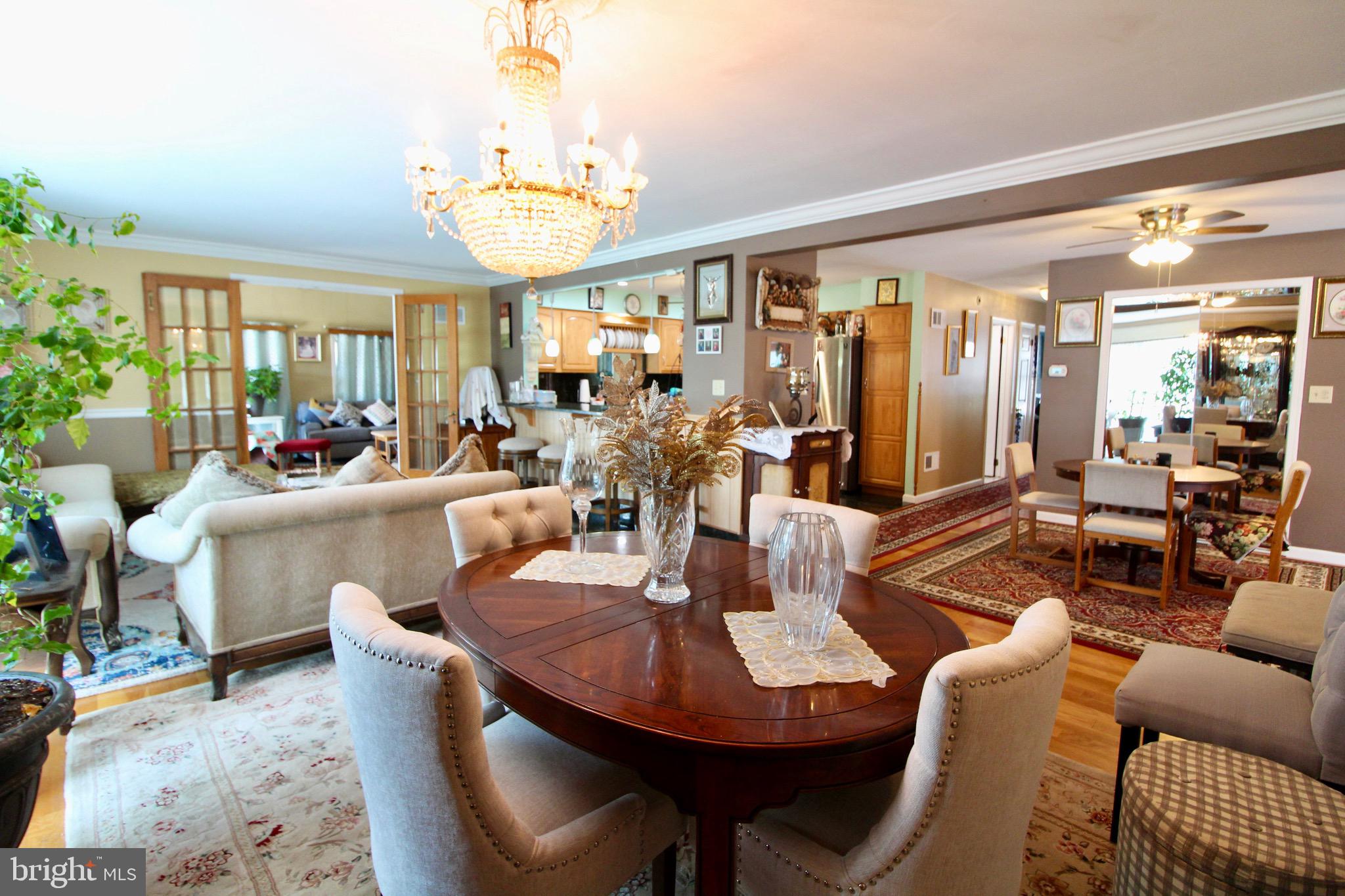 OLYMPIC ESTATES - Residential