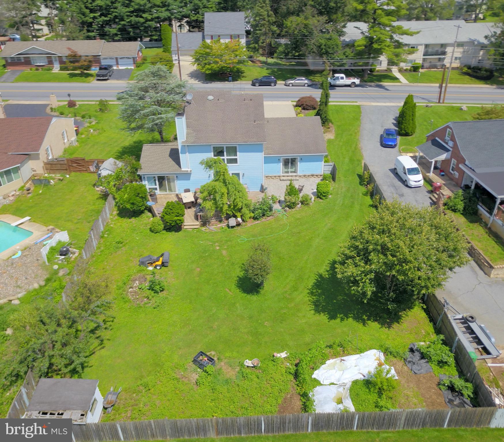 OLYMPIC ESTATES - Residential