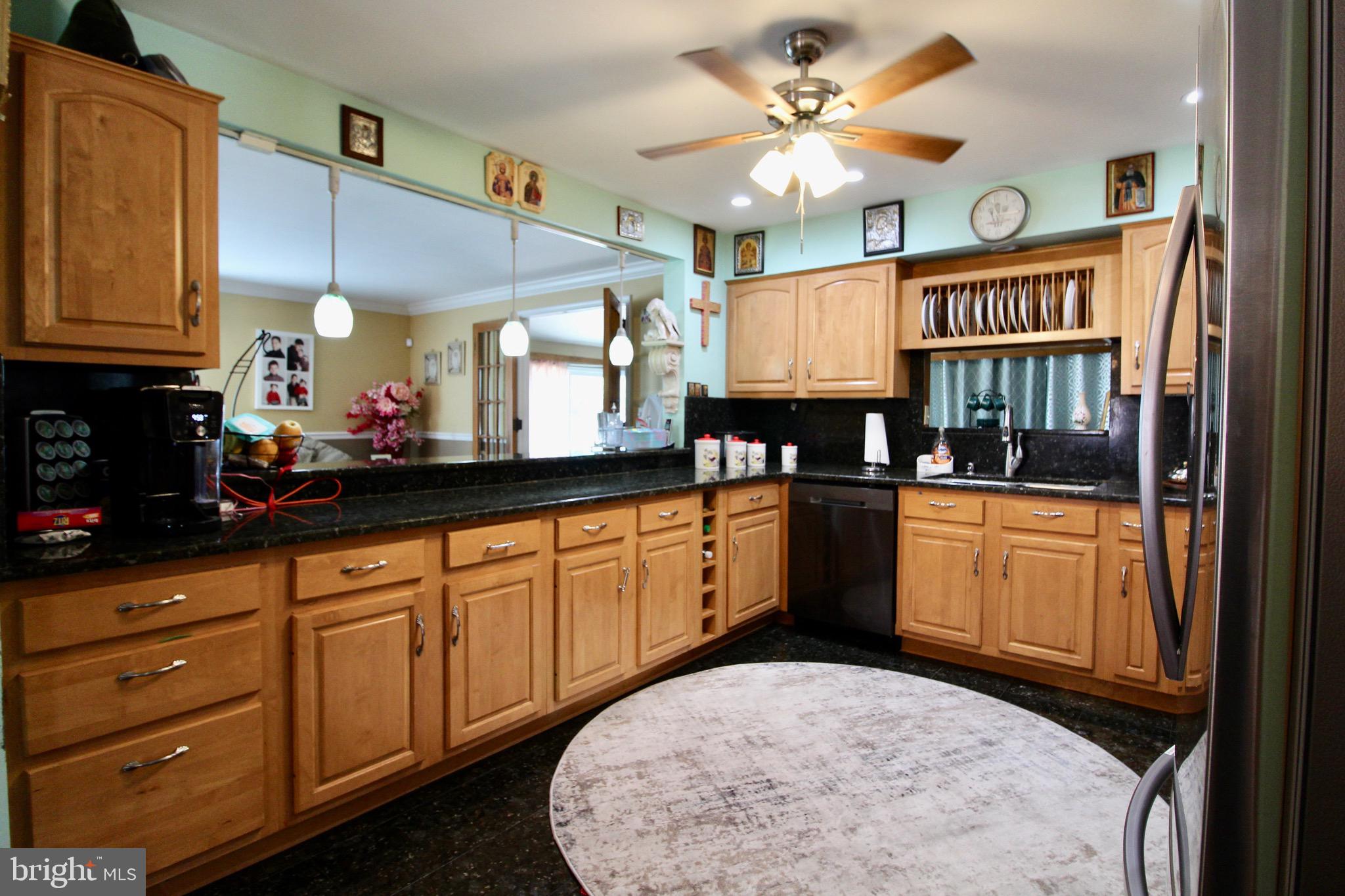 OLYMPIC ESTATES - Residential