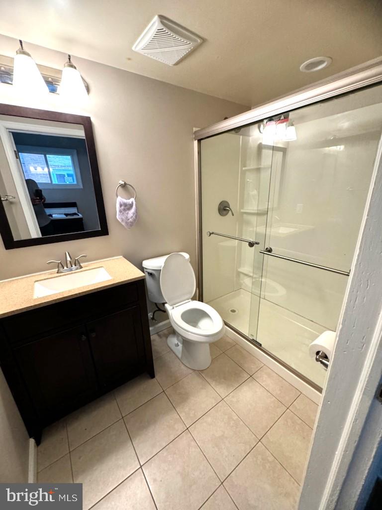 COLLEGE PARK - Residential Lease