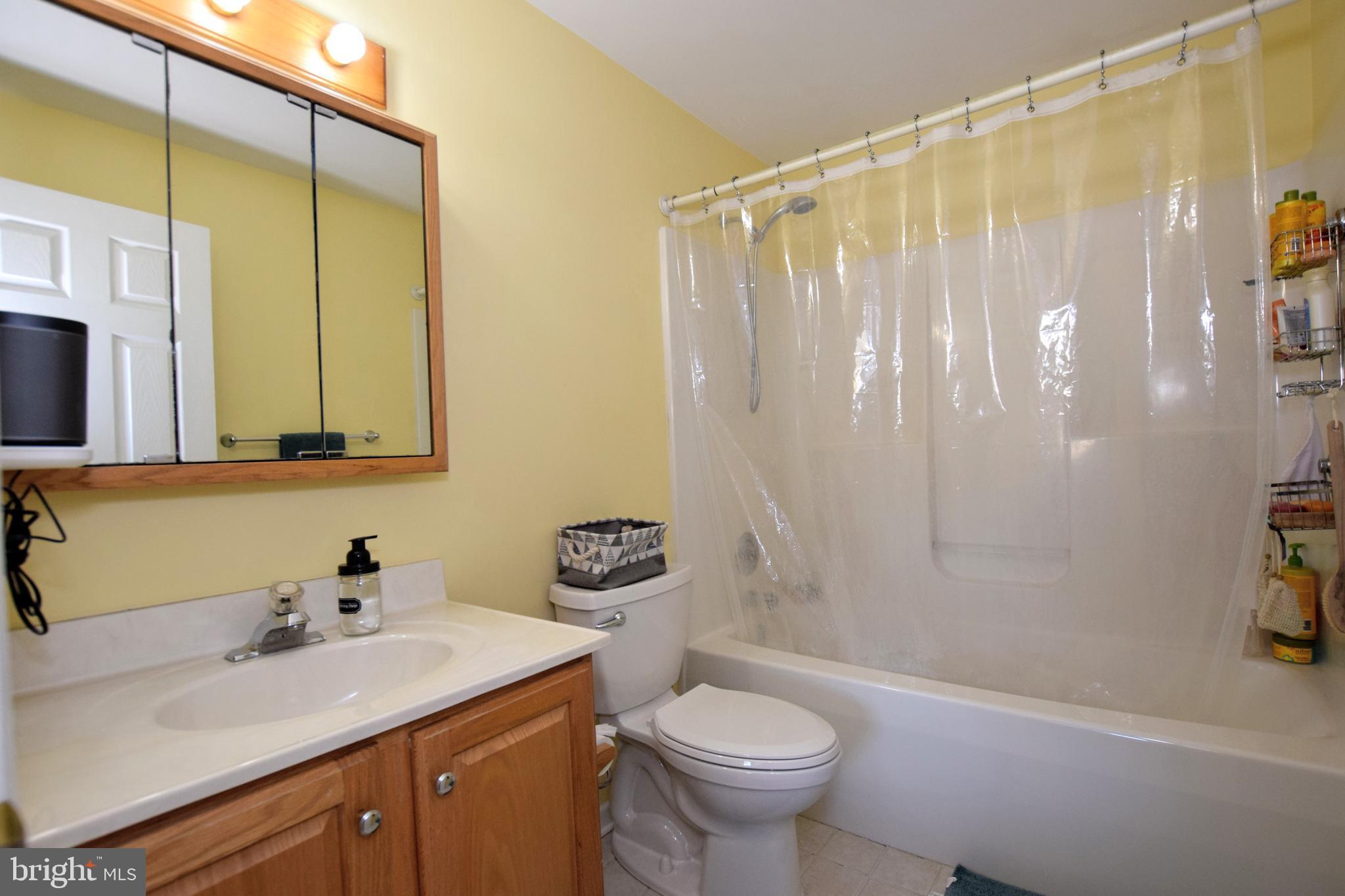 OLDFIELD ACRES - Residential