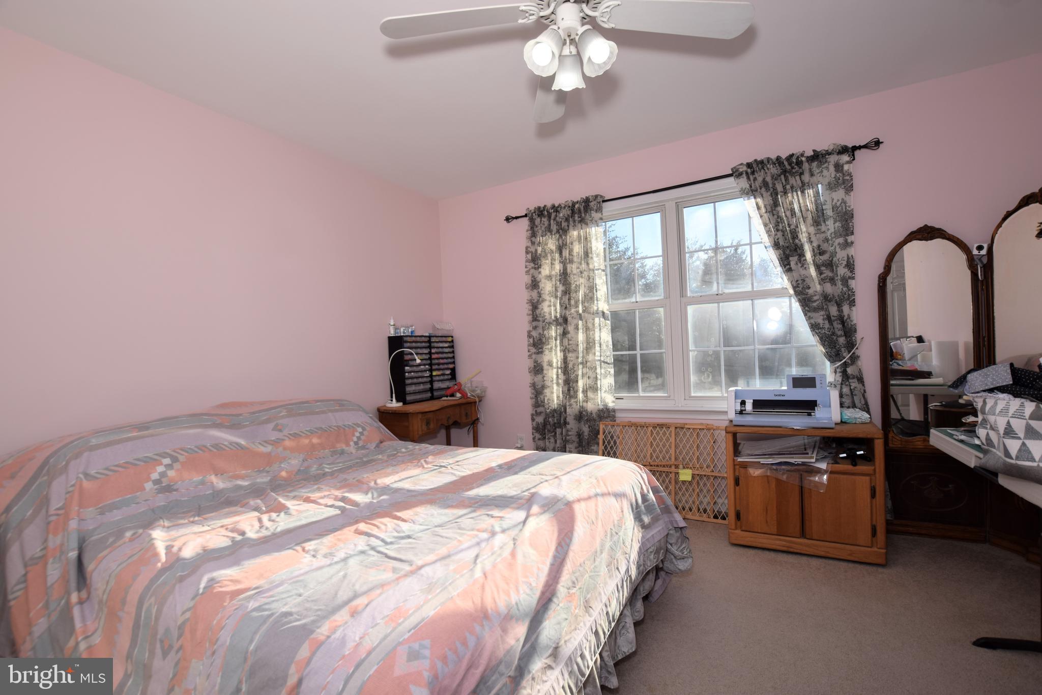 OLDFIELD ACRES - Residential