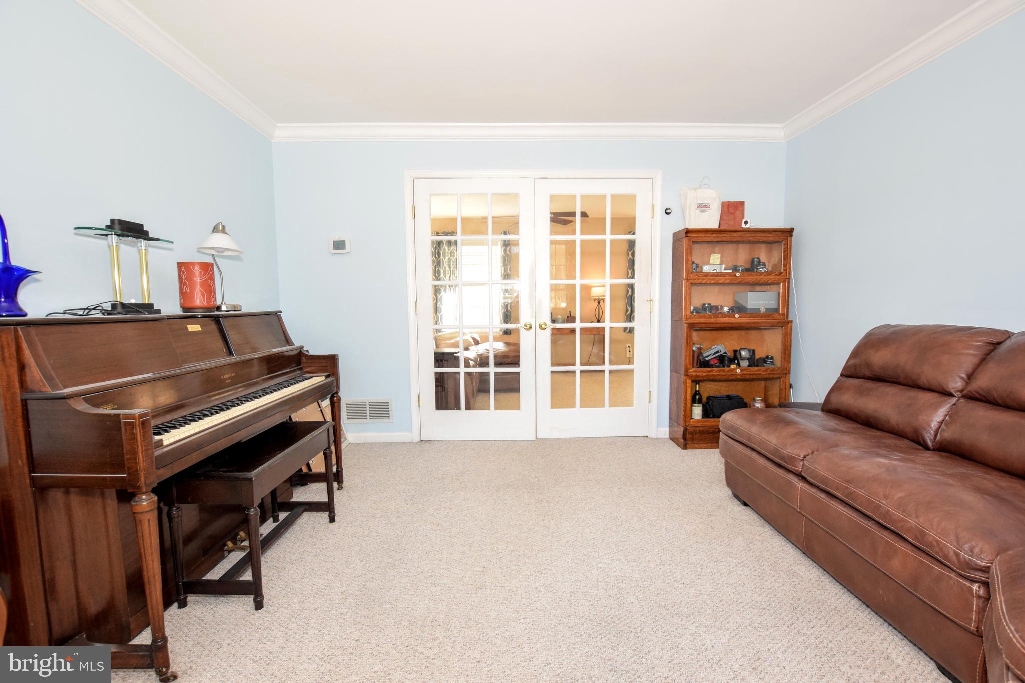 OLDFIELD ACRES - Residential