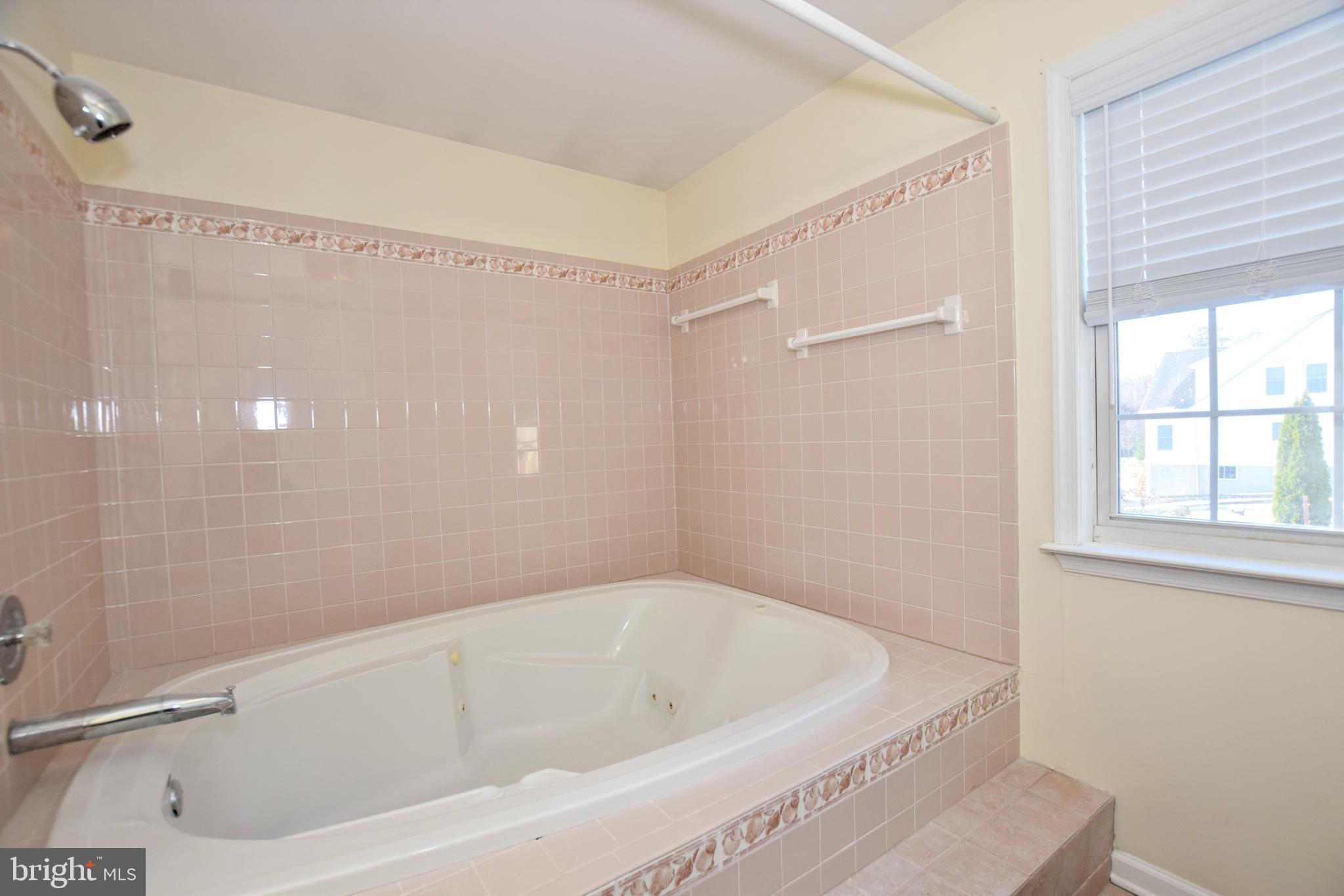 OLDFIELD ACRES - Residential