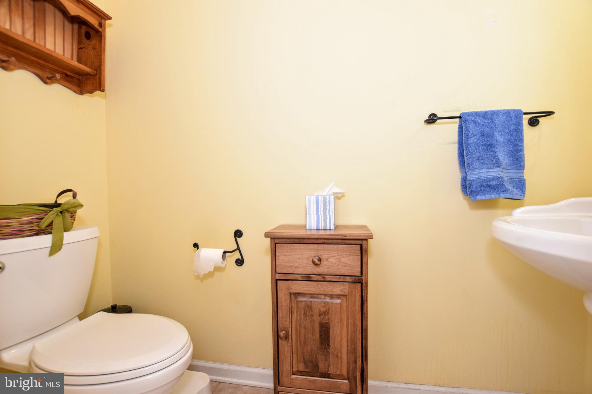 OLDFIELD ACRES - Residential