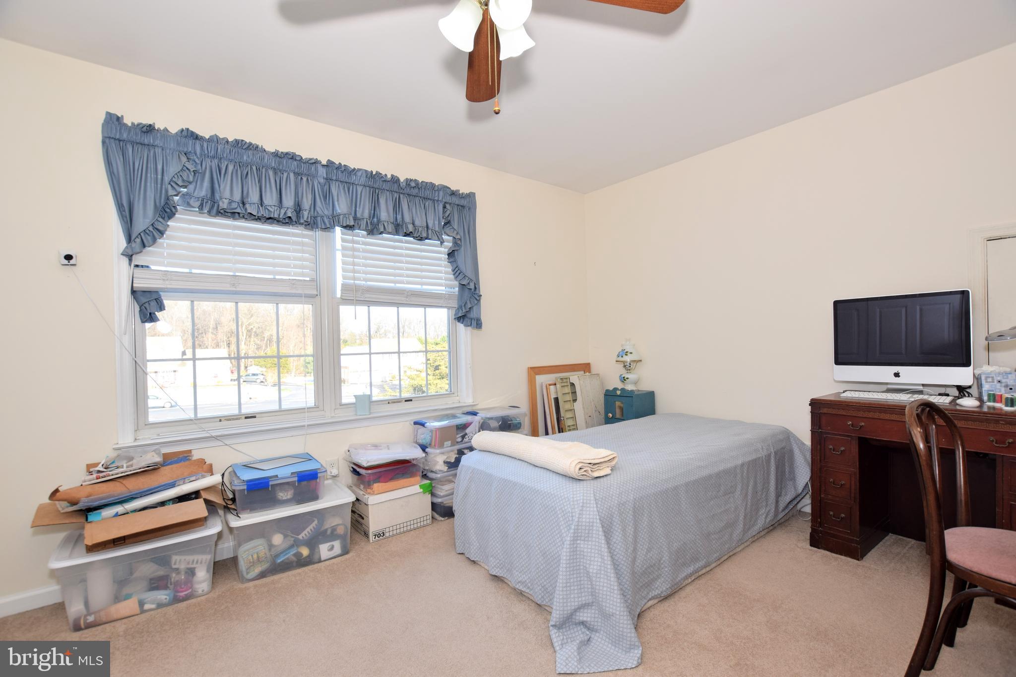 OLDFIELD ACRES - Residential