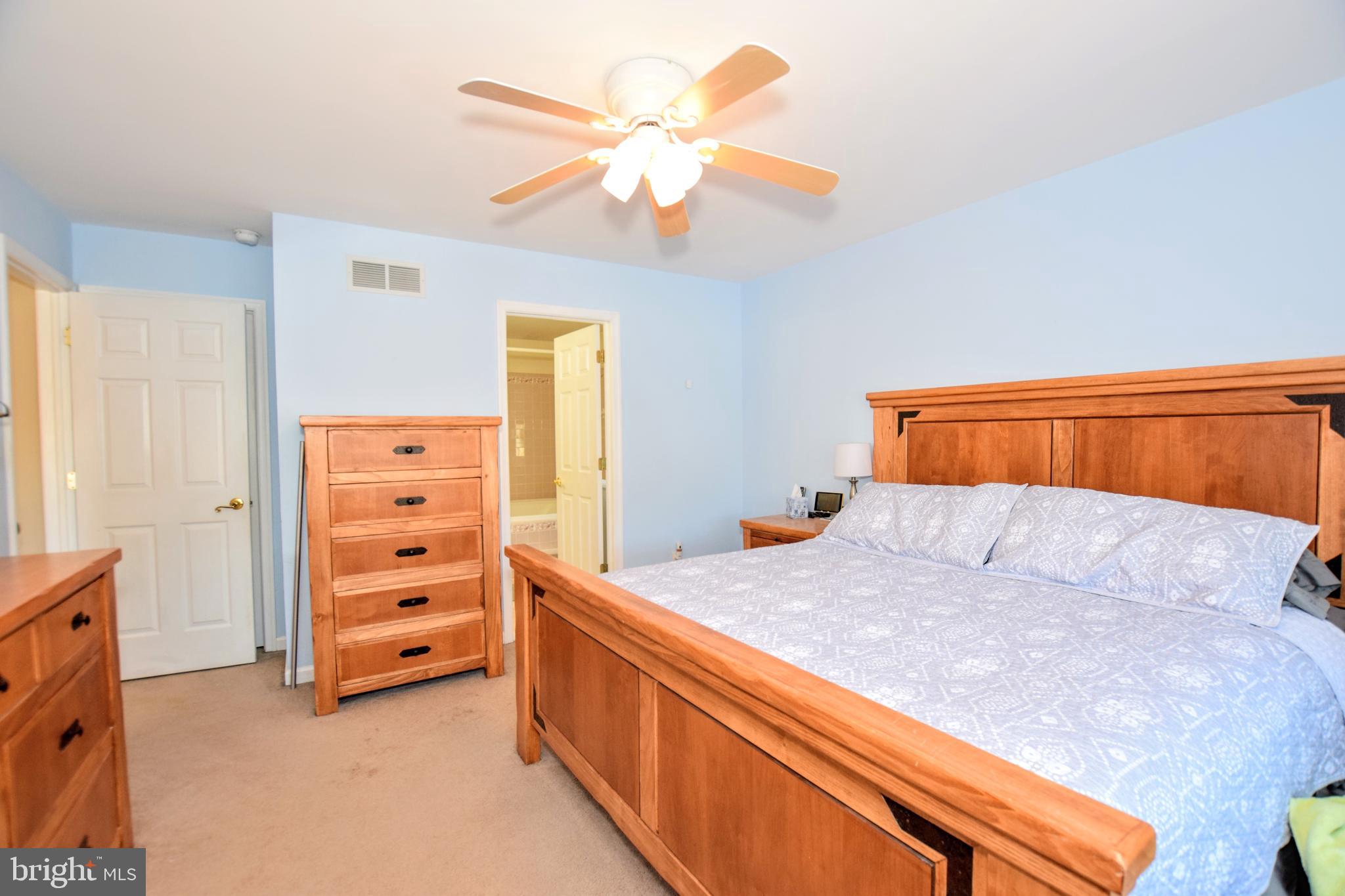 OLDFIELD ACRES - Residential