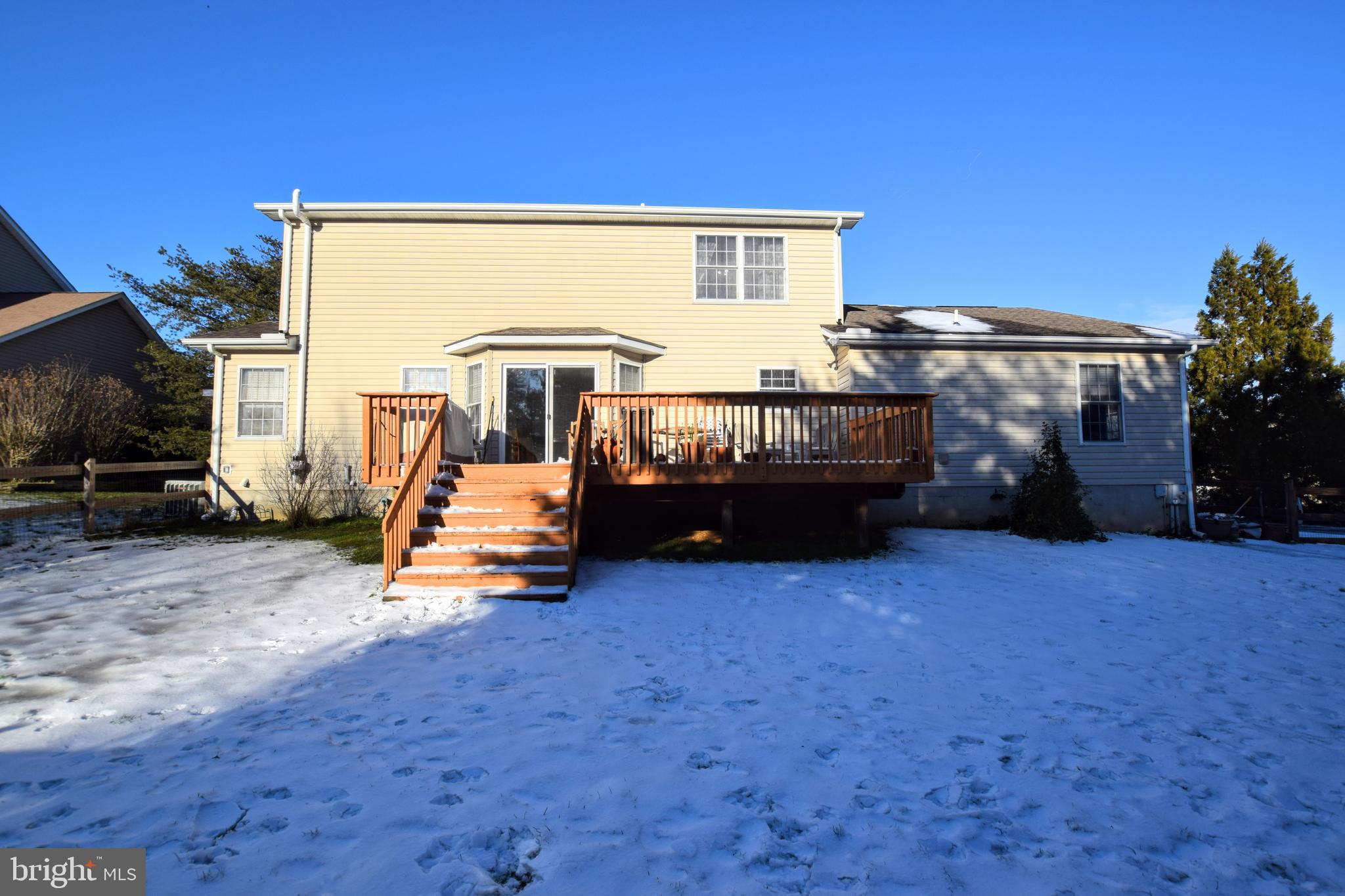 OLDFIELD ACRES - Residential