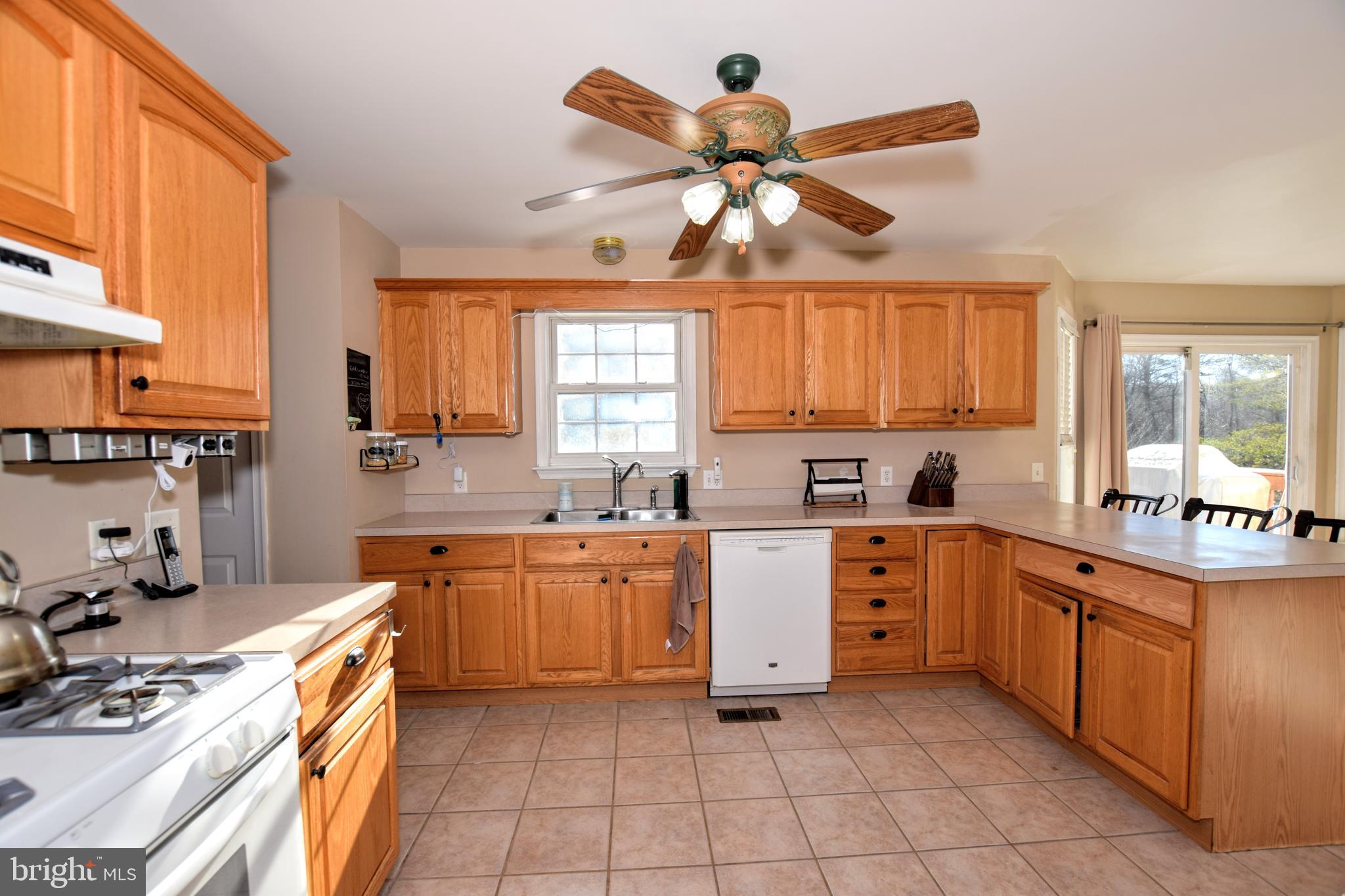 OLDFIELD ACRES - Residential