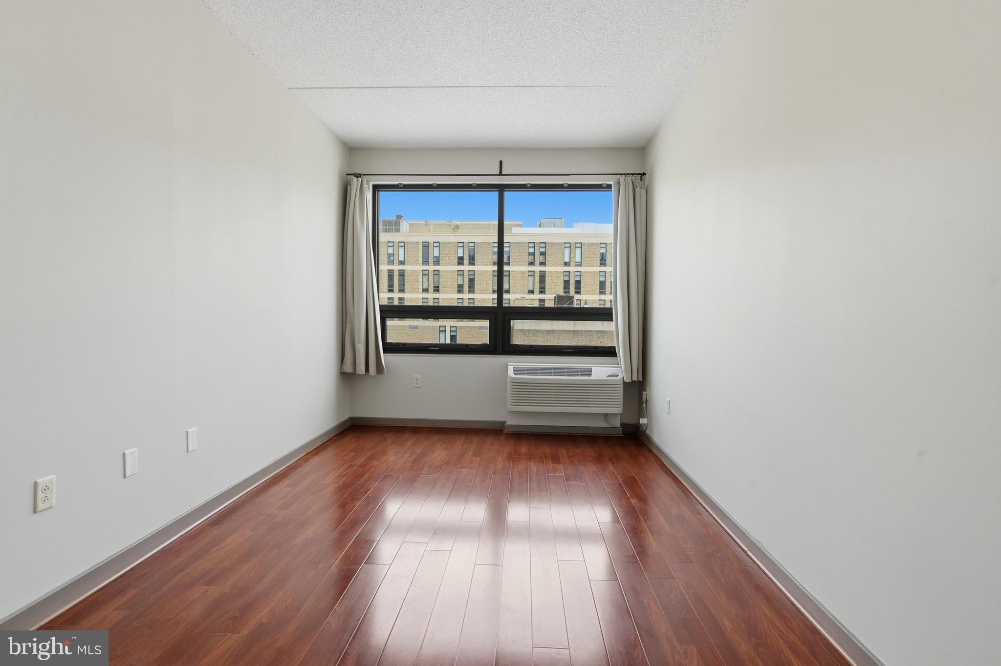 CENTER CITY - Residential