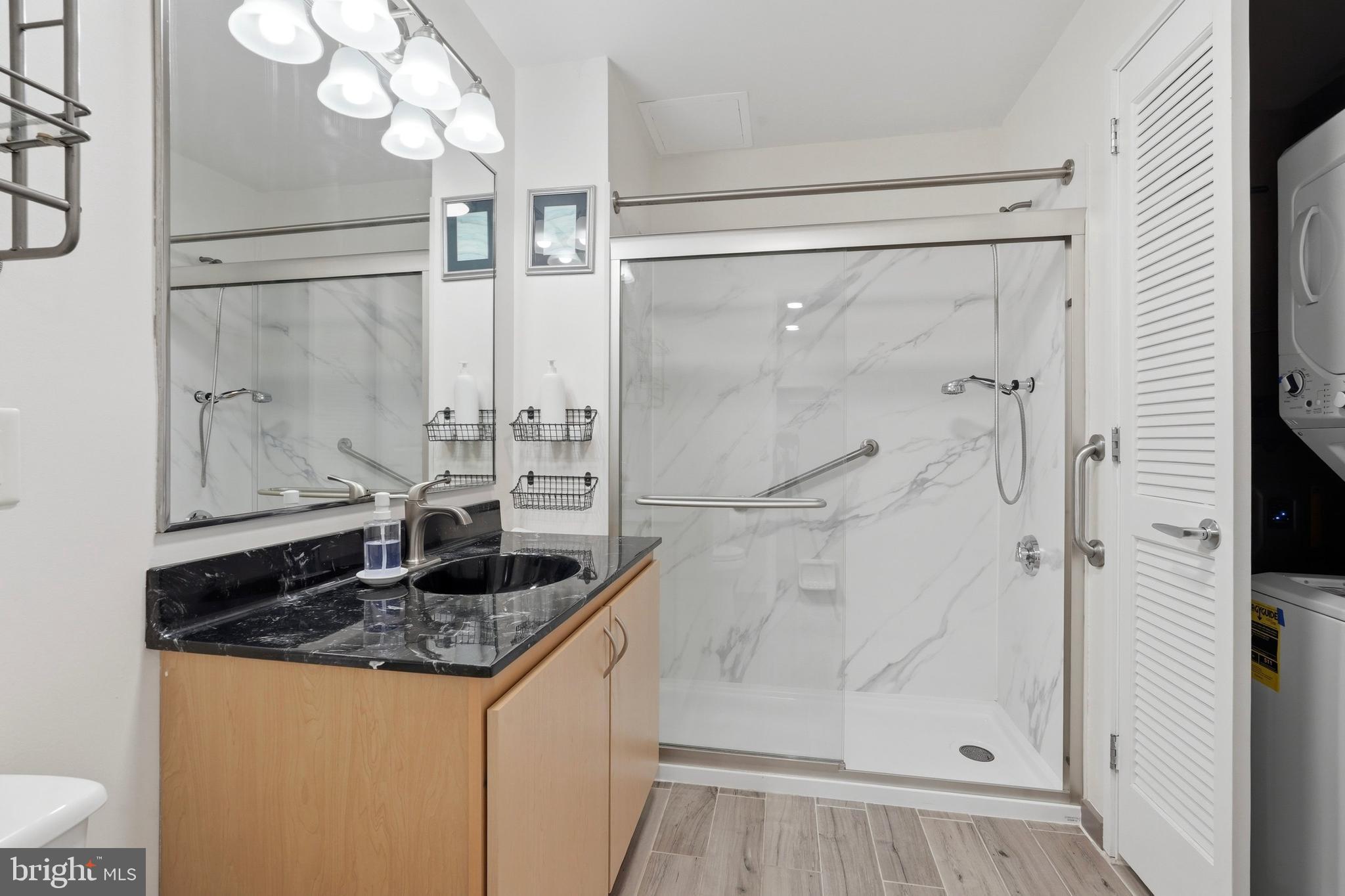 CENTER CITY - Residential