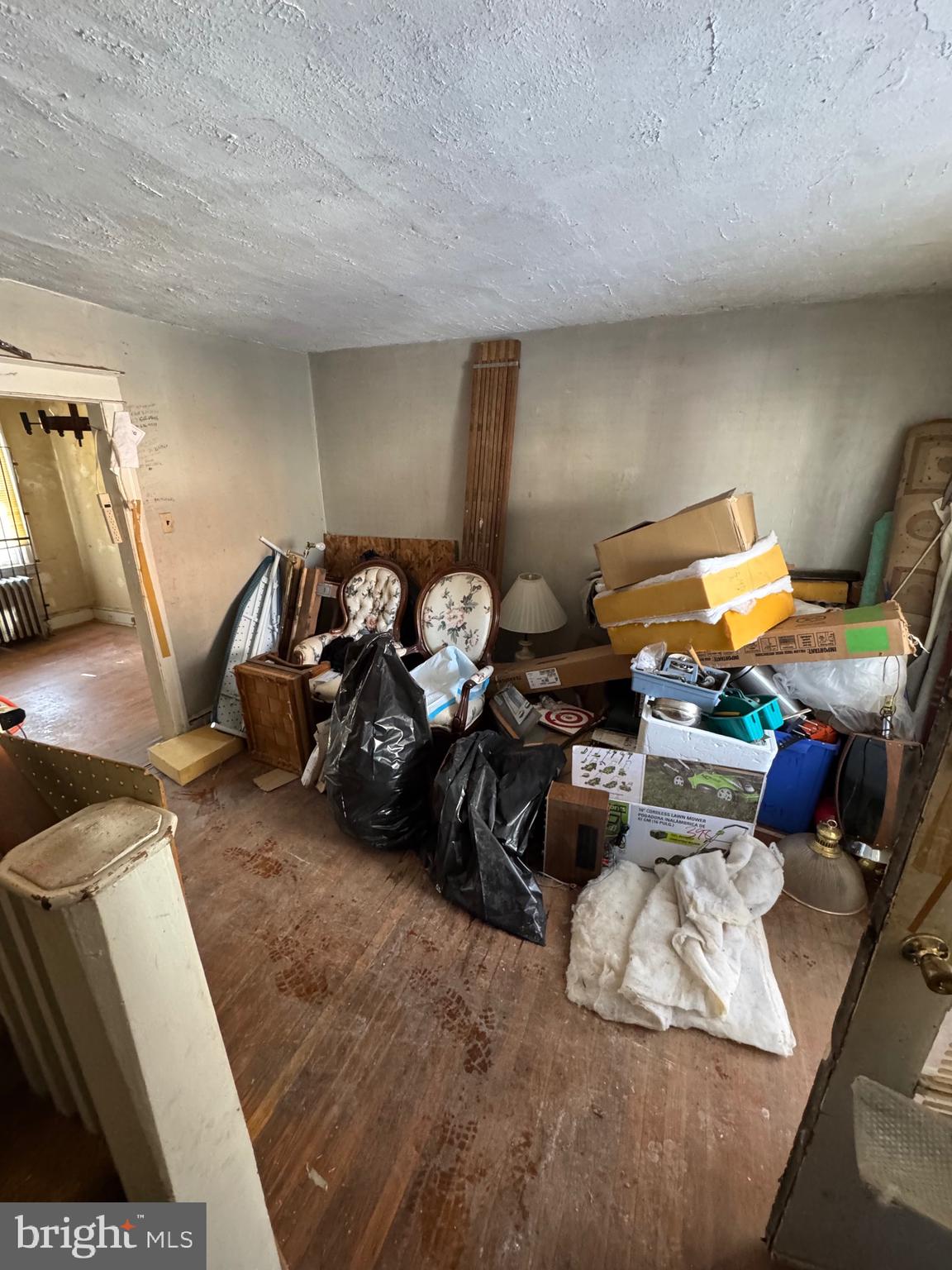 WEST OAK LANE - Residential