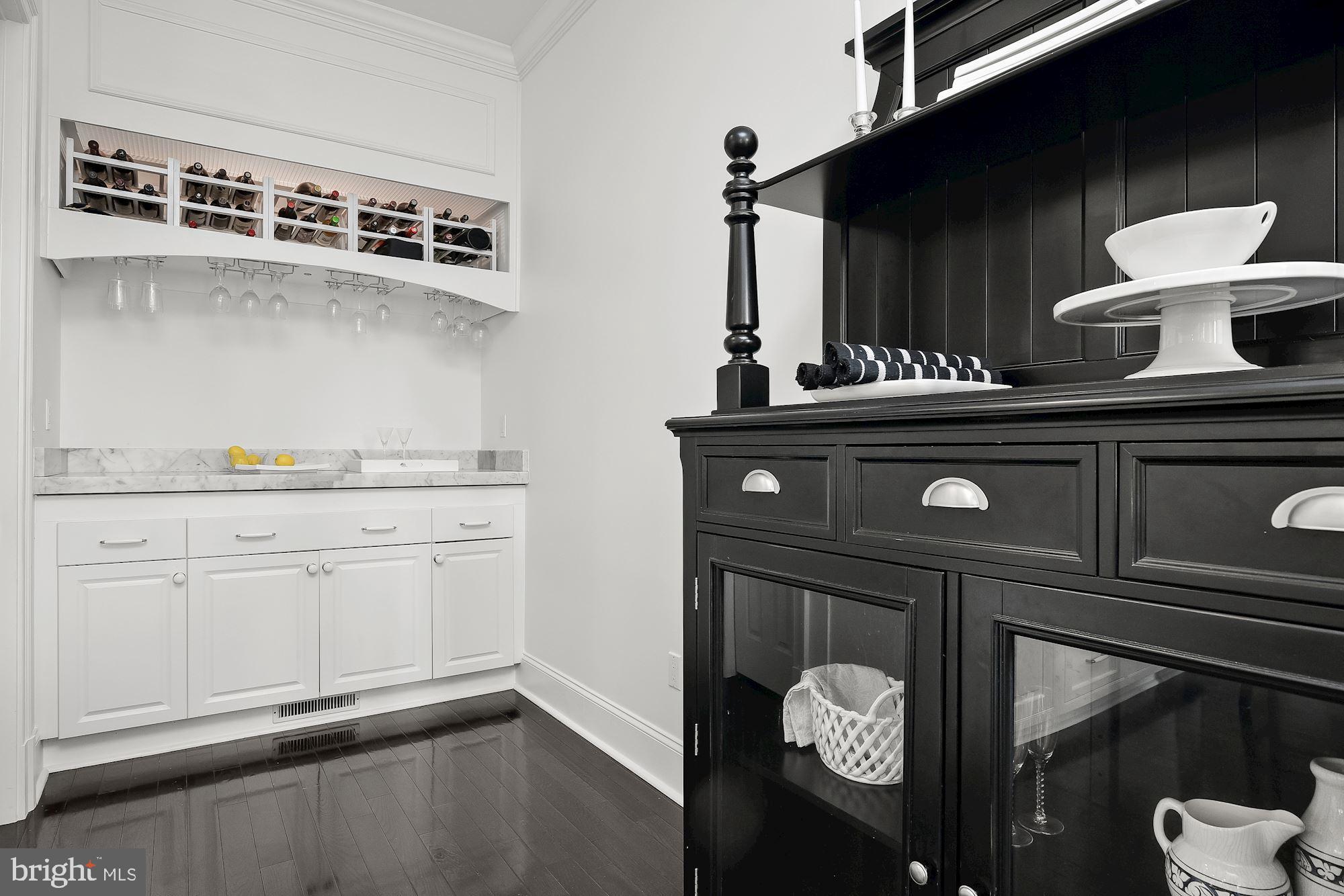 WAVERLY GLEN - Residential