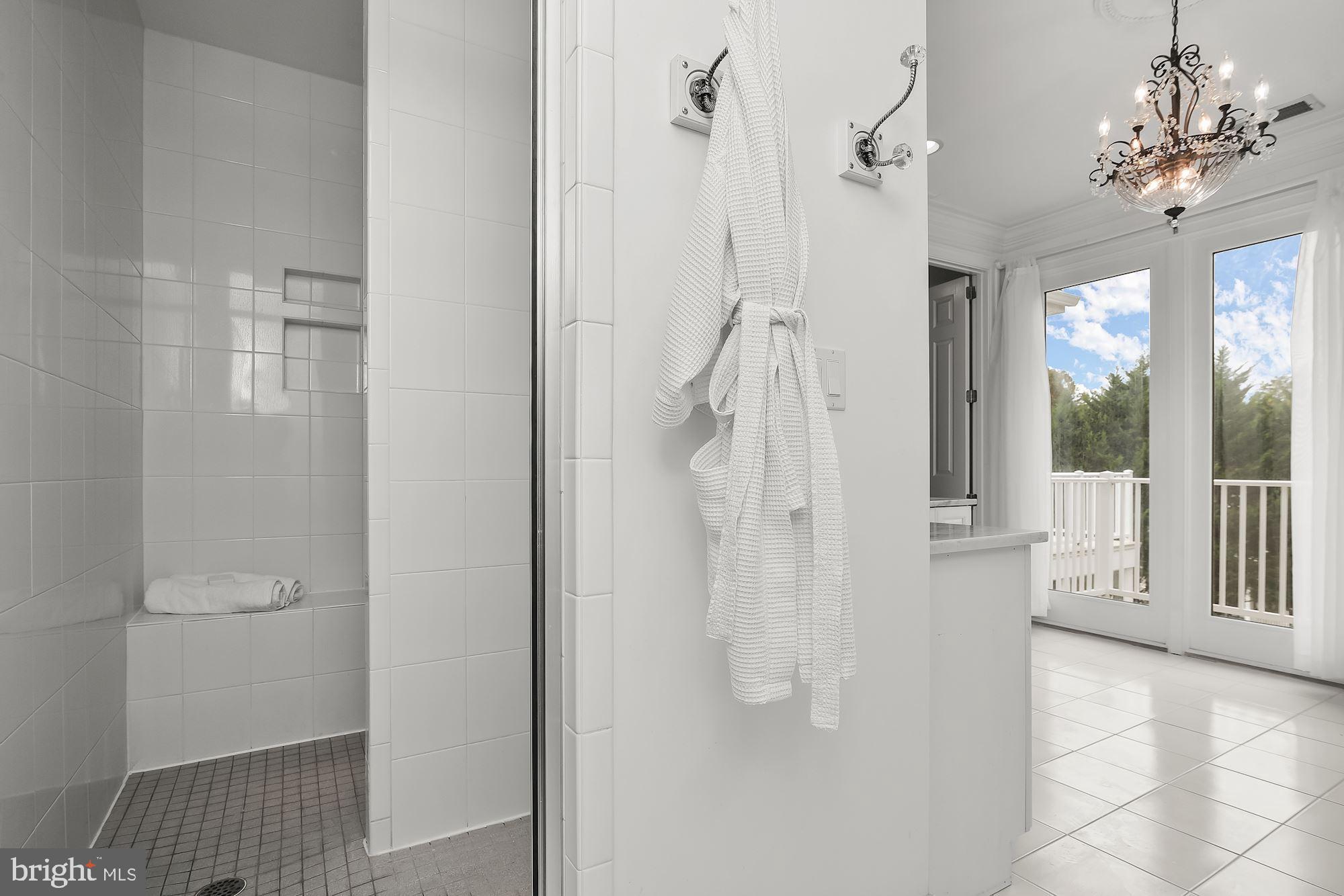 WAVERLY GLEN - Residential