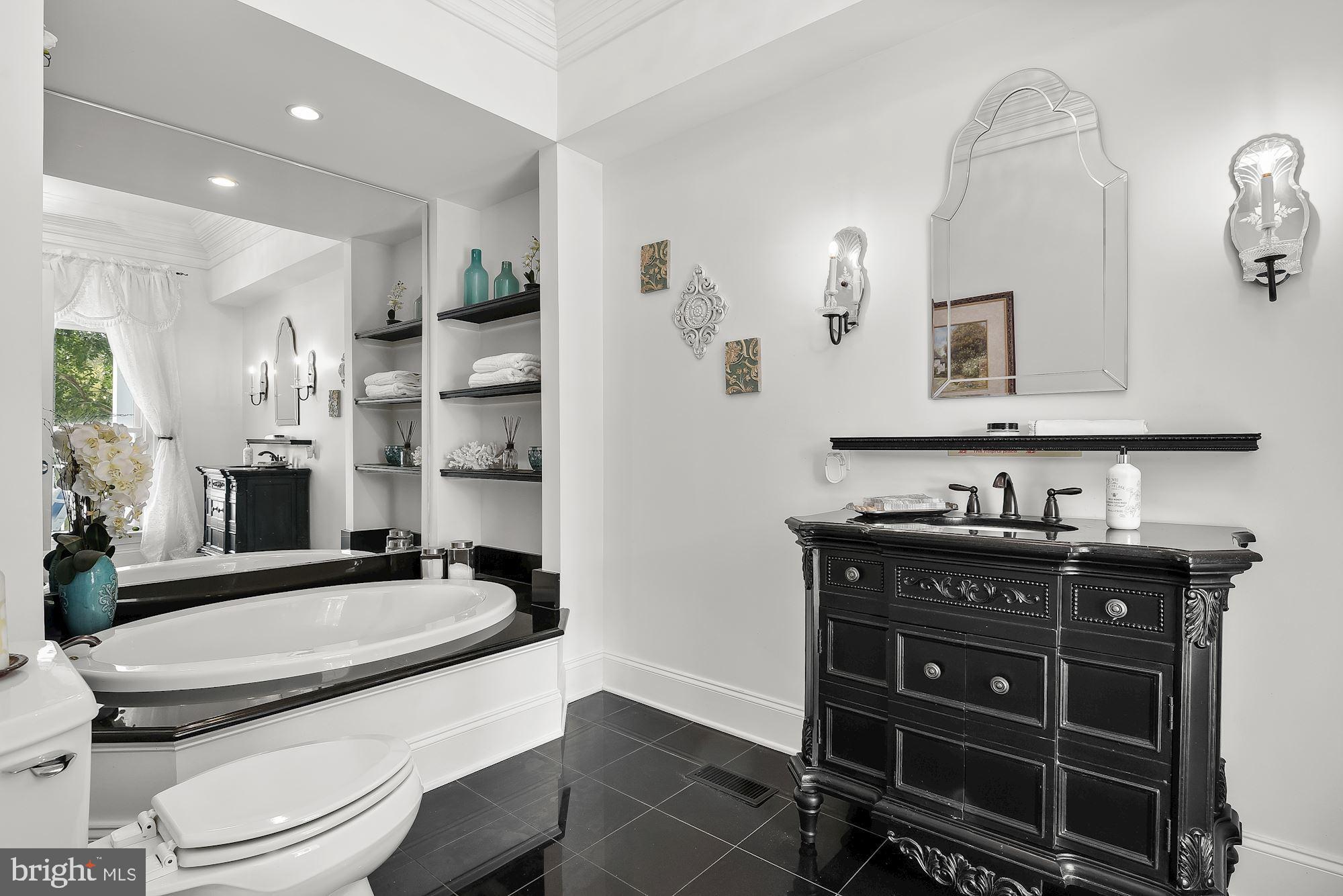 WAVERLY GLEN - Residential