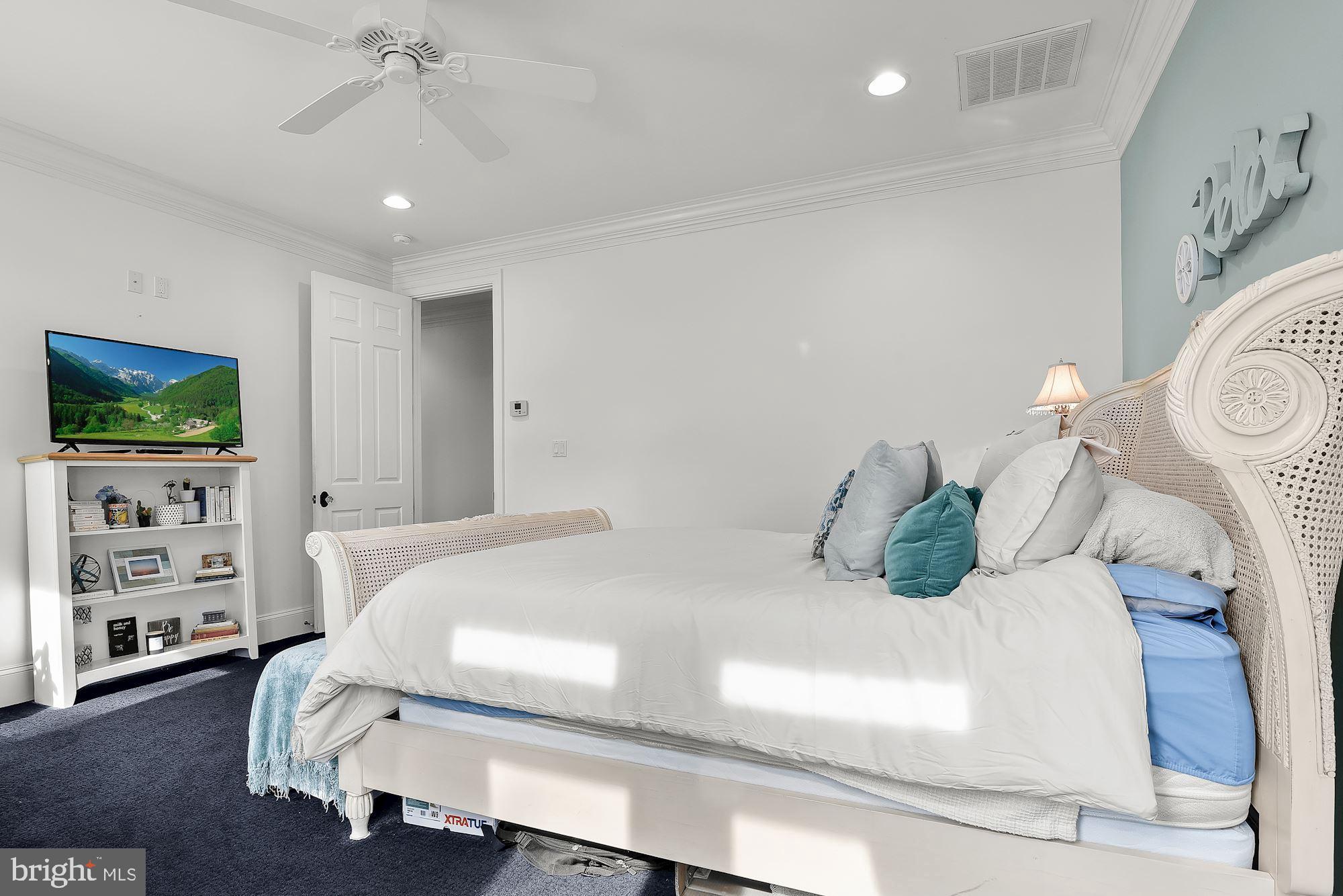 WAVERLY GLEN - Residential