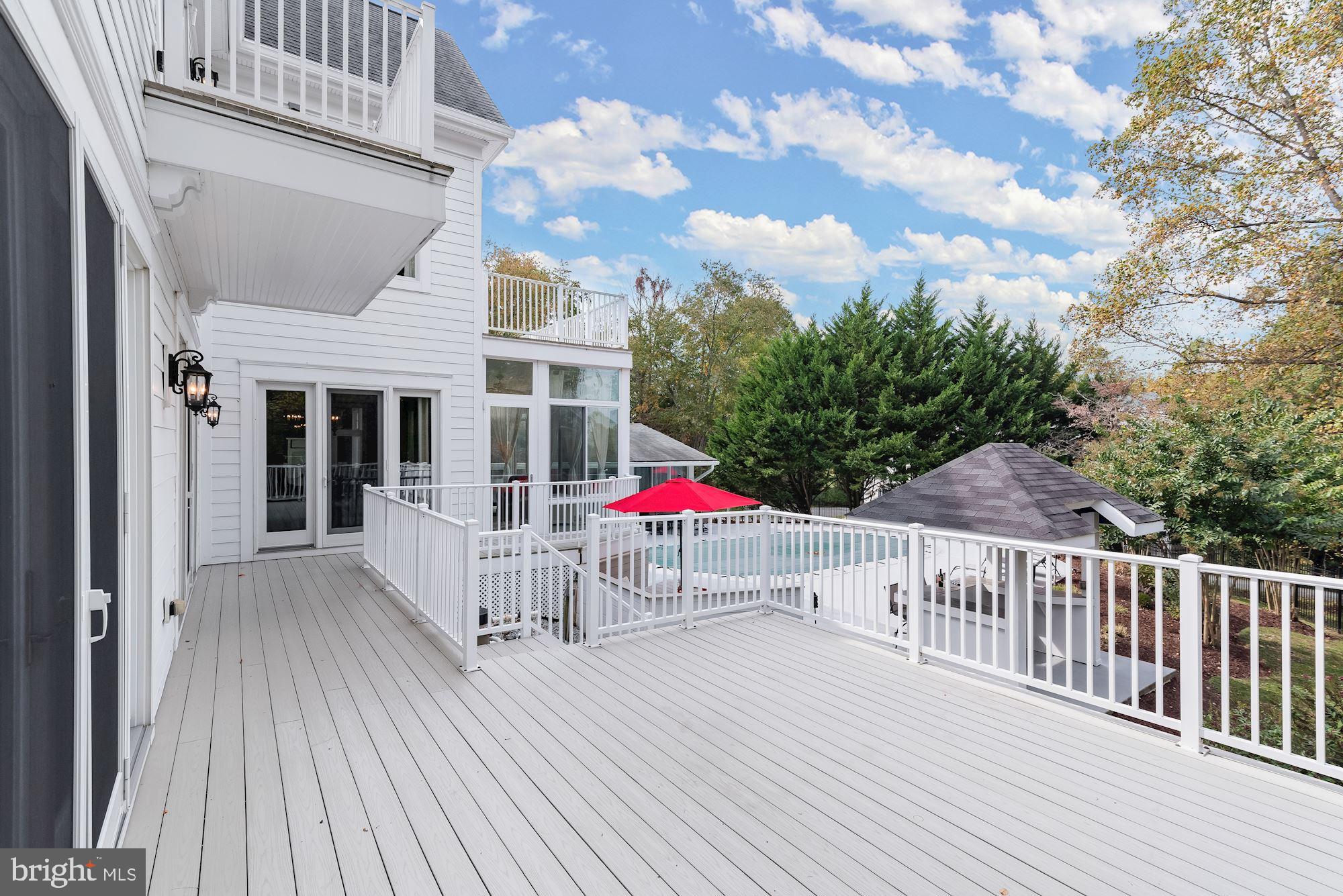 WAVERLY GLEN - Residential