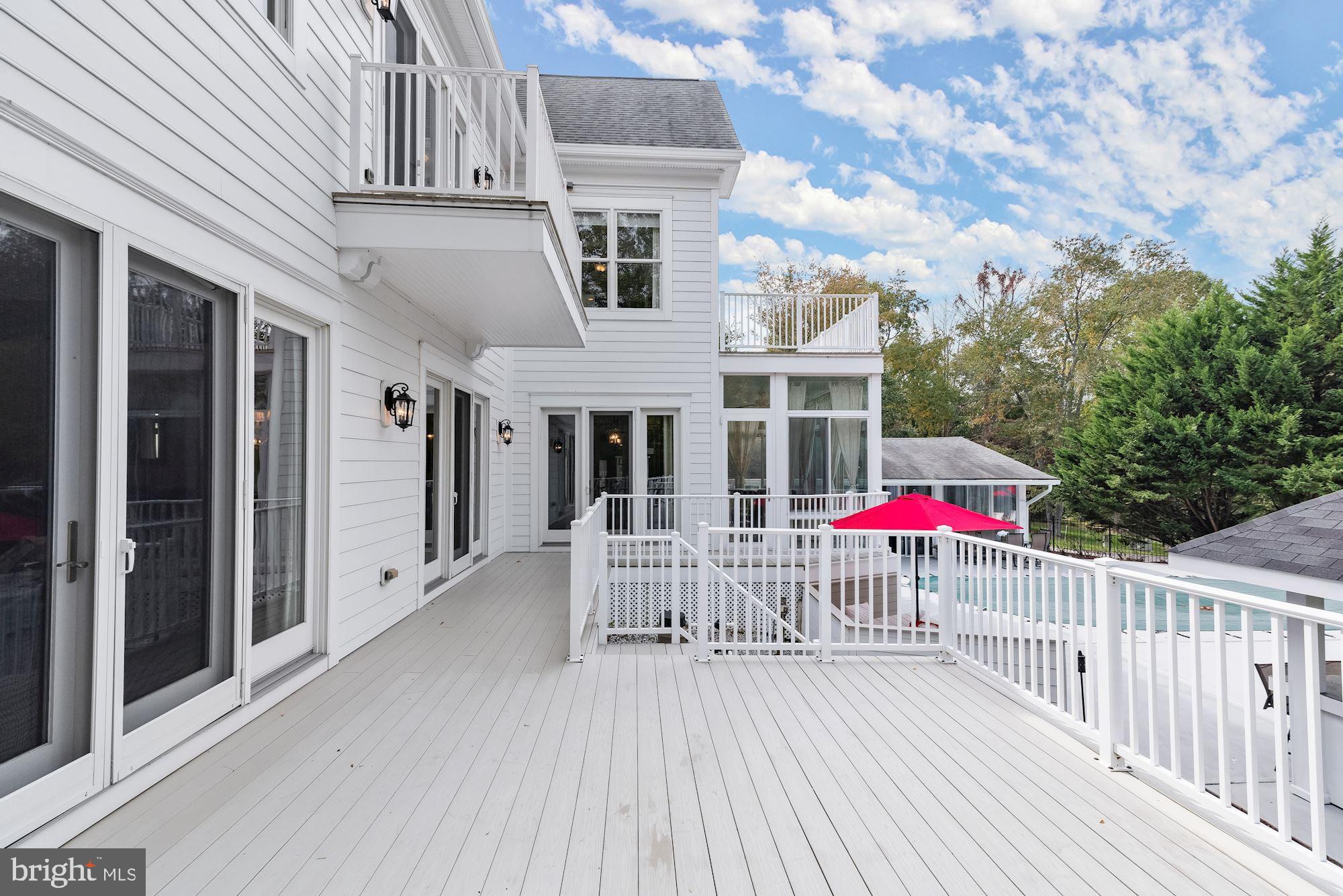 WAVERLY GLEN - Residential