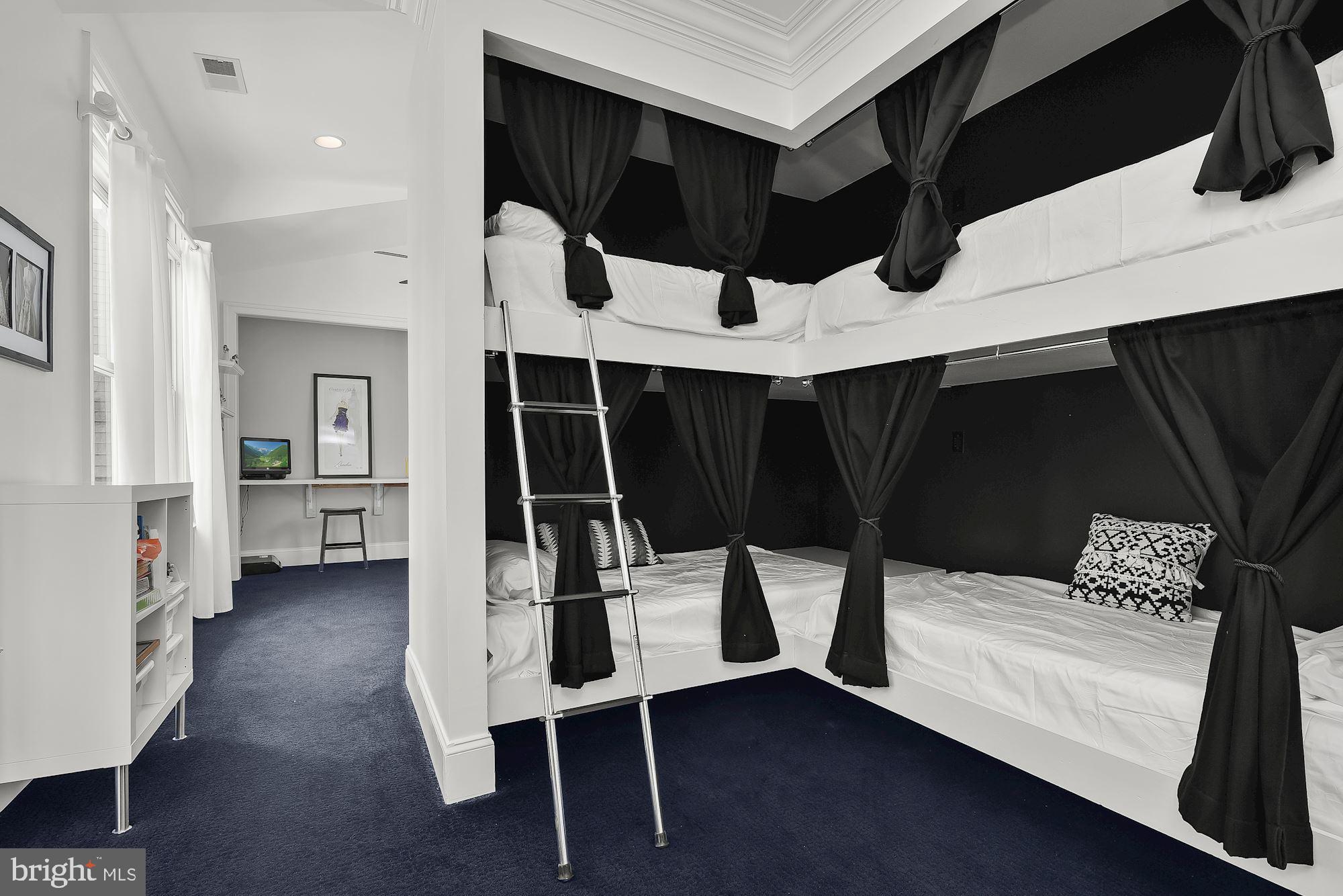 WAVERLY GLEN - Residential