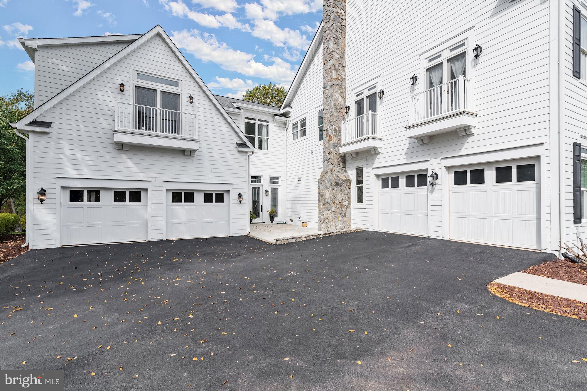 WAVERLY GLEN - Residential