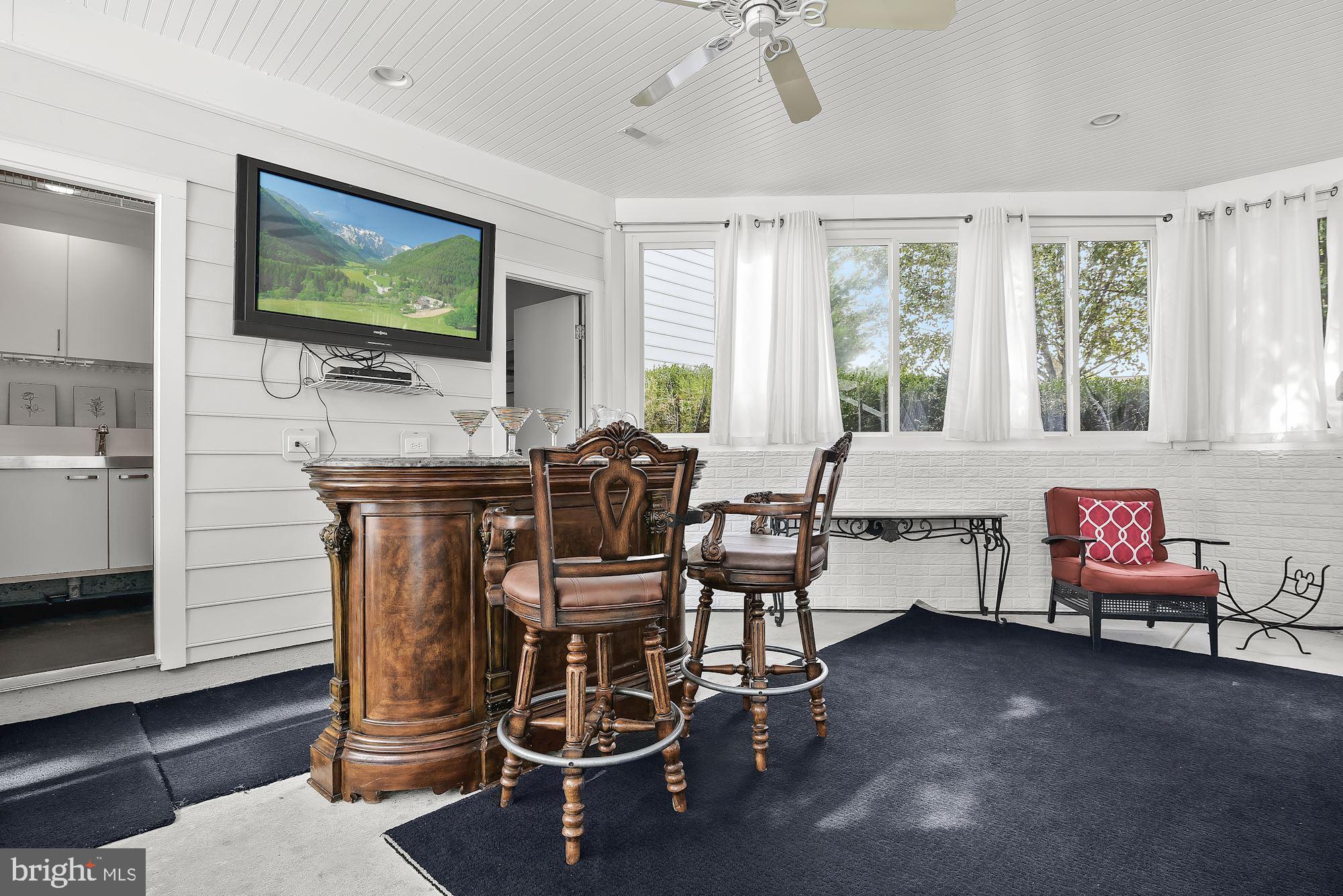 WAVERLY GLEN - Residential