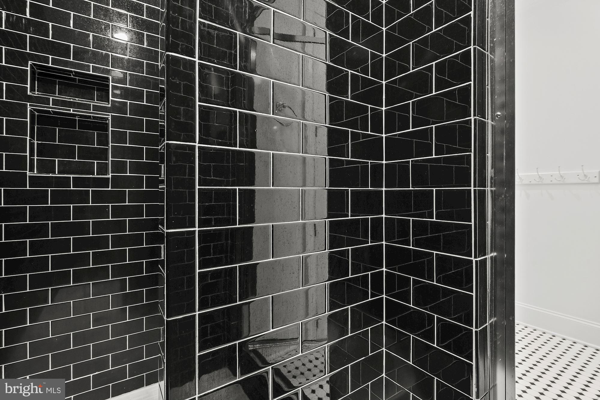 WAVERLY GLEN - Residential