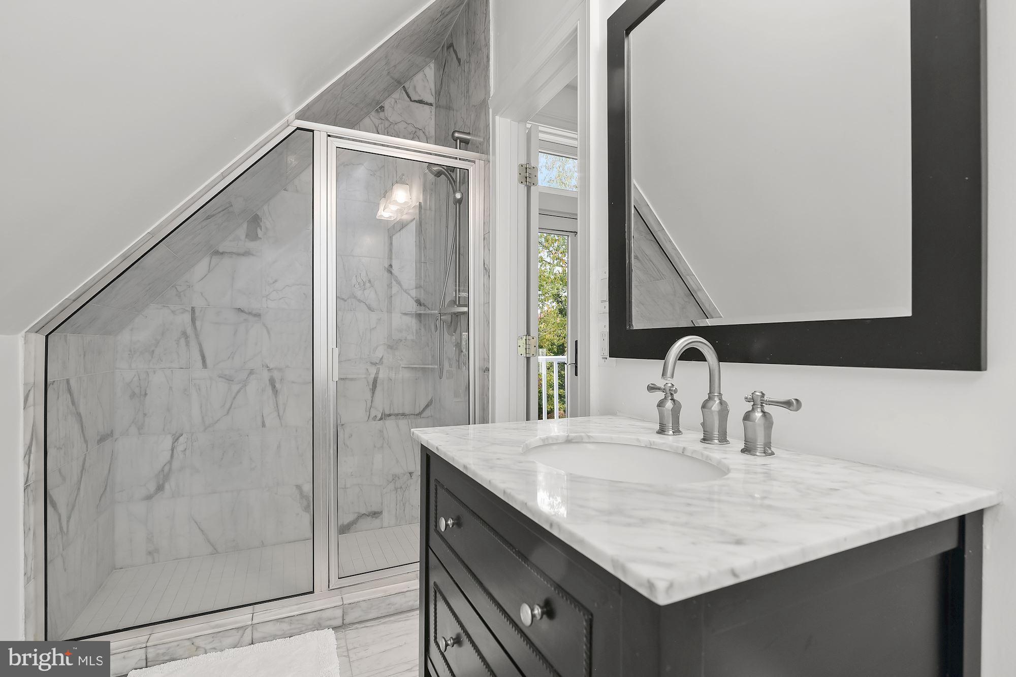 WAVERLY GLEN - Residential