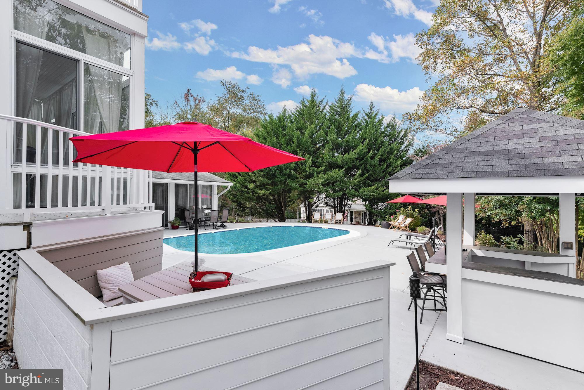 WAVERLY GLEN - Residential