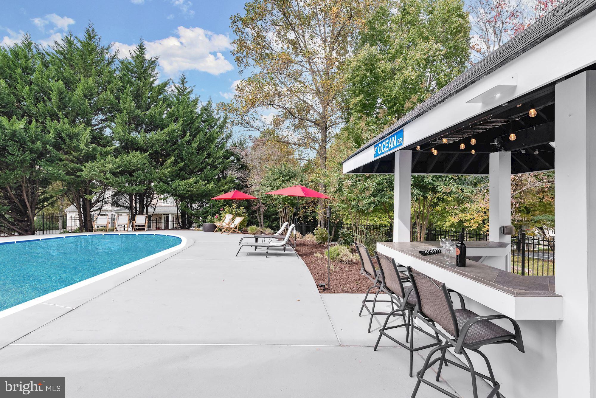 WAVERLY GLEN - Residential