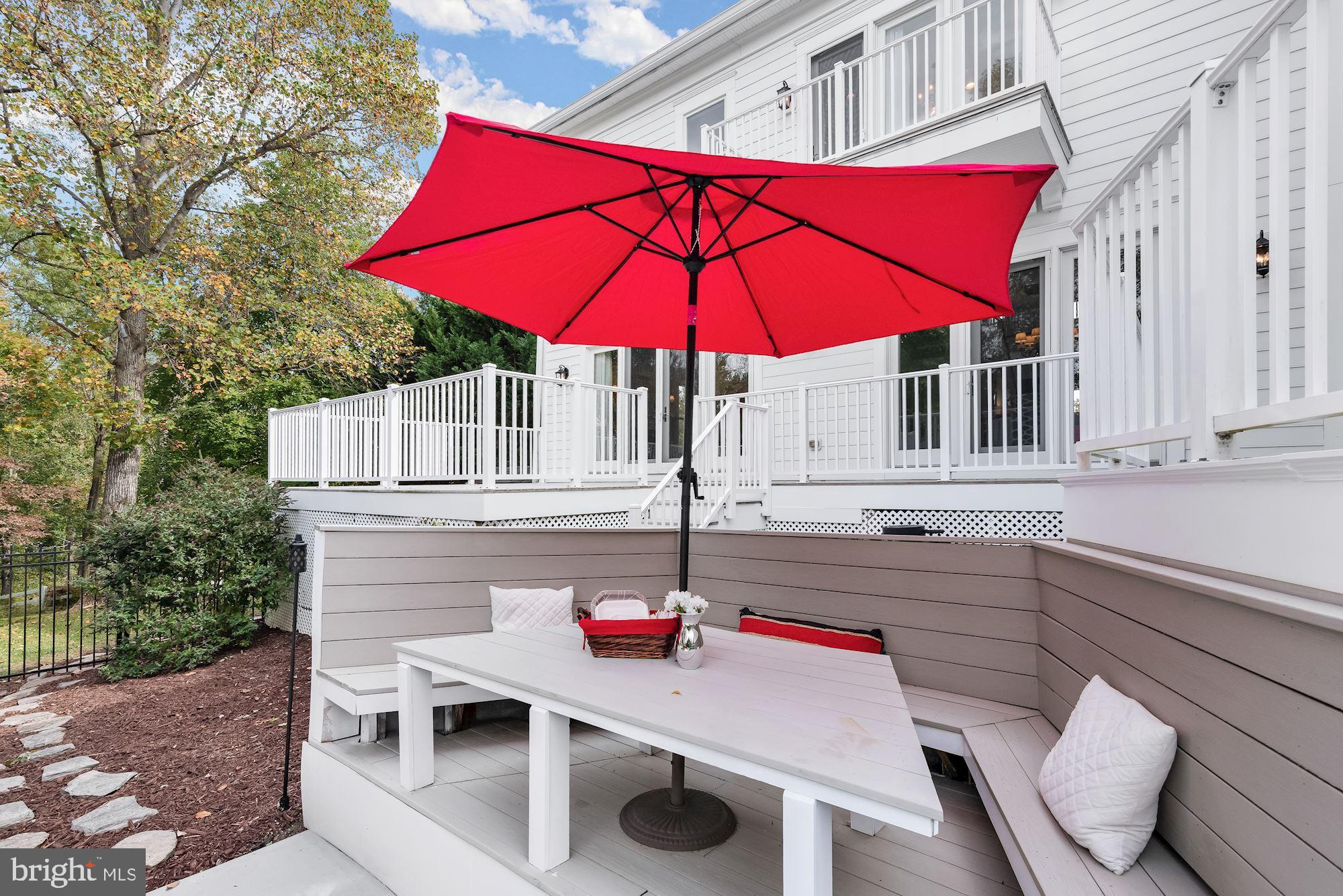 WAVERLY GLEN - Residential