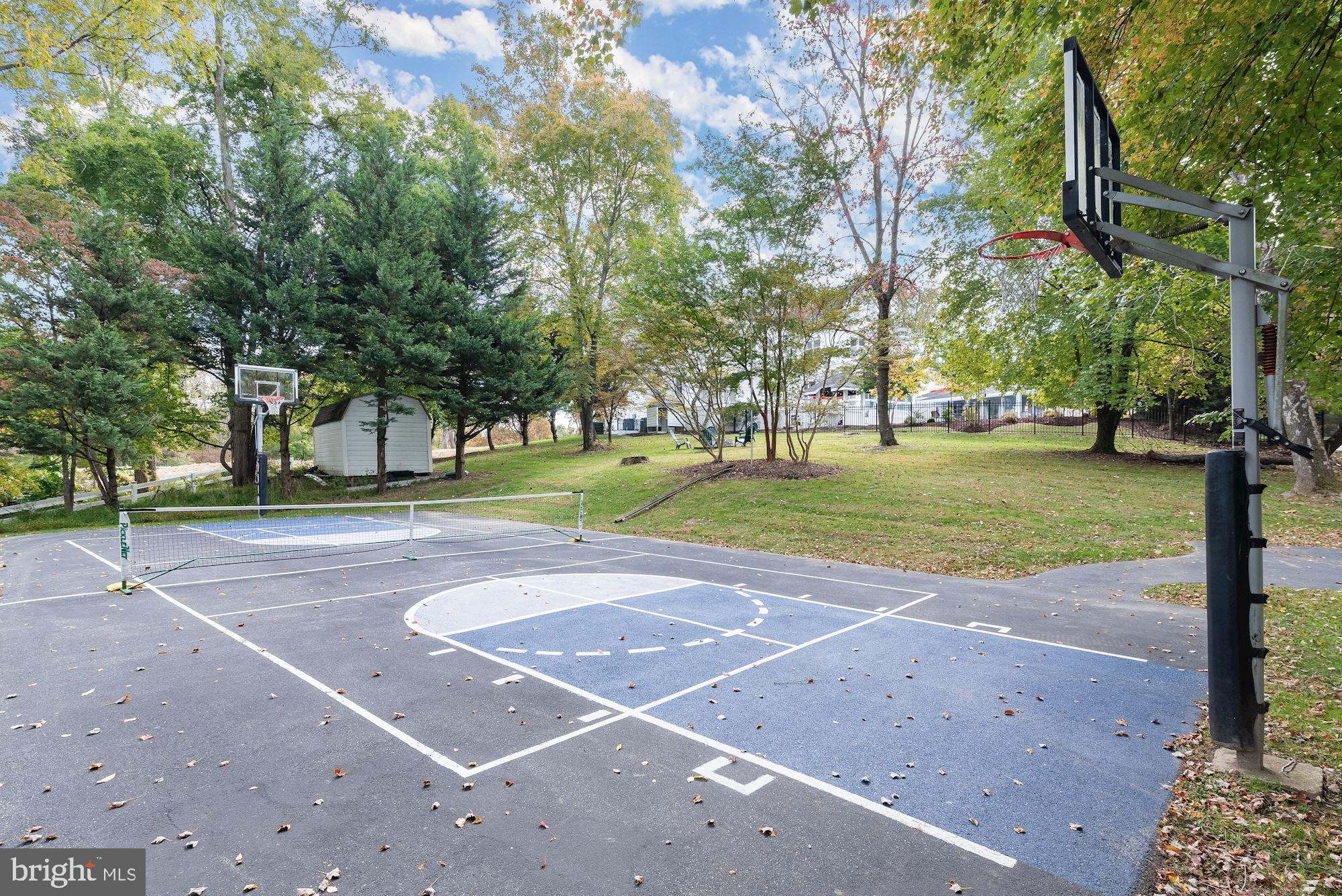 WAVERLY GLEN - Residential