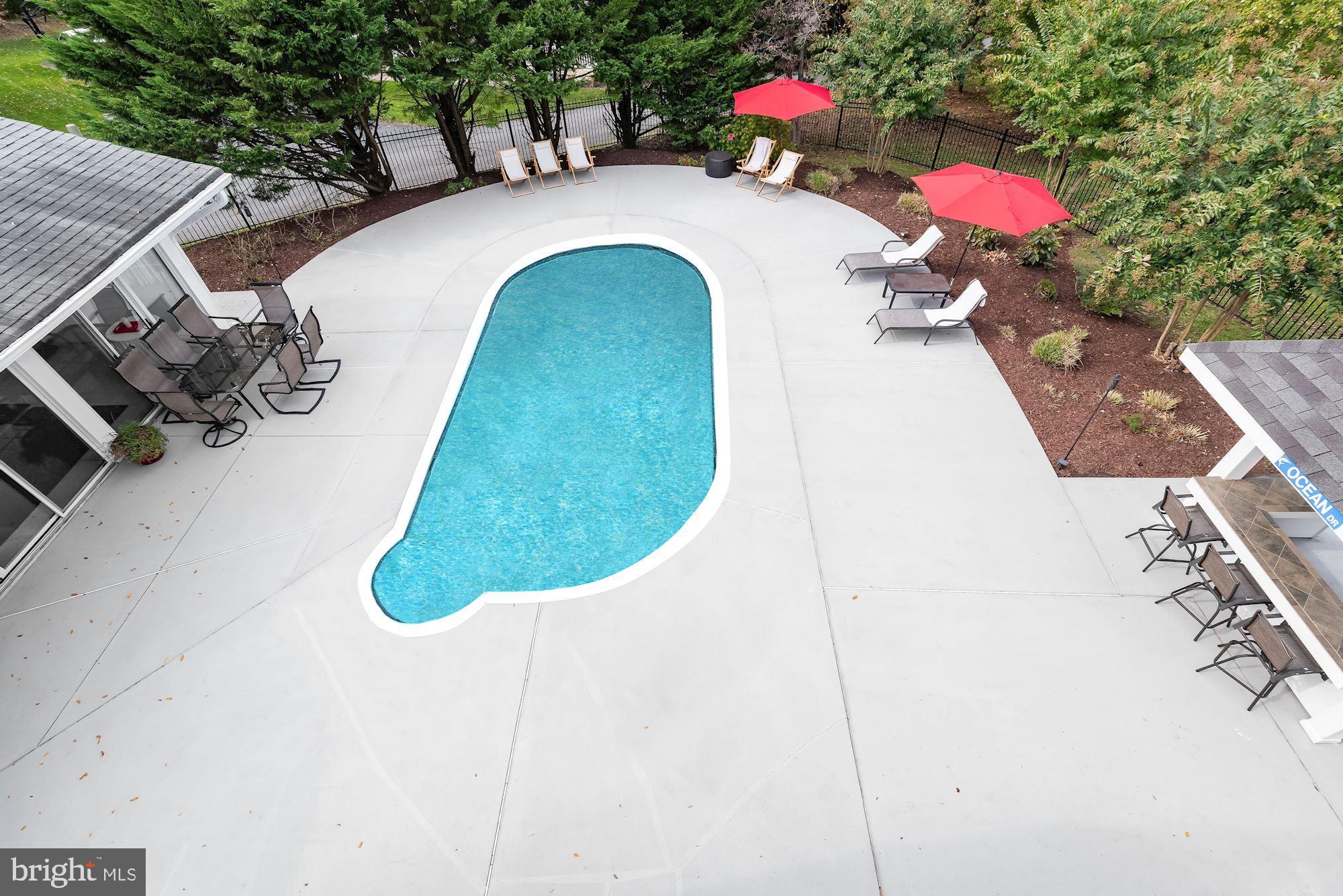 WAVERLY GLEN - Residential