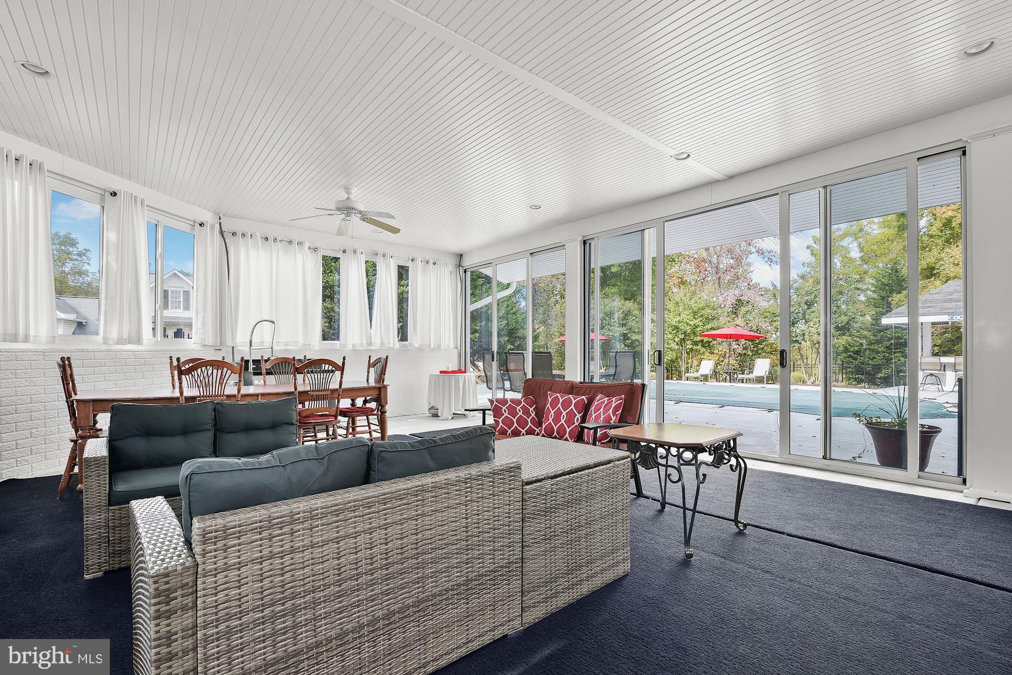 WAVERLY GLEN - Residential