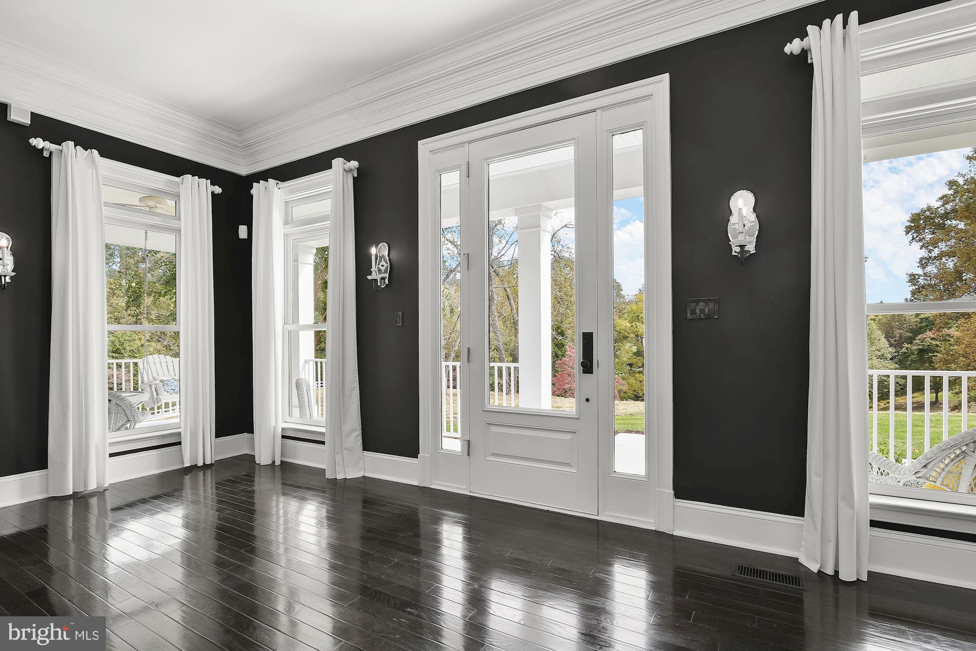 WAVERLY GLEN - Residential