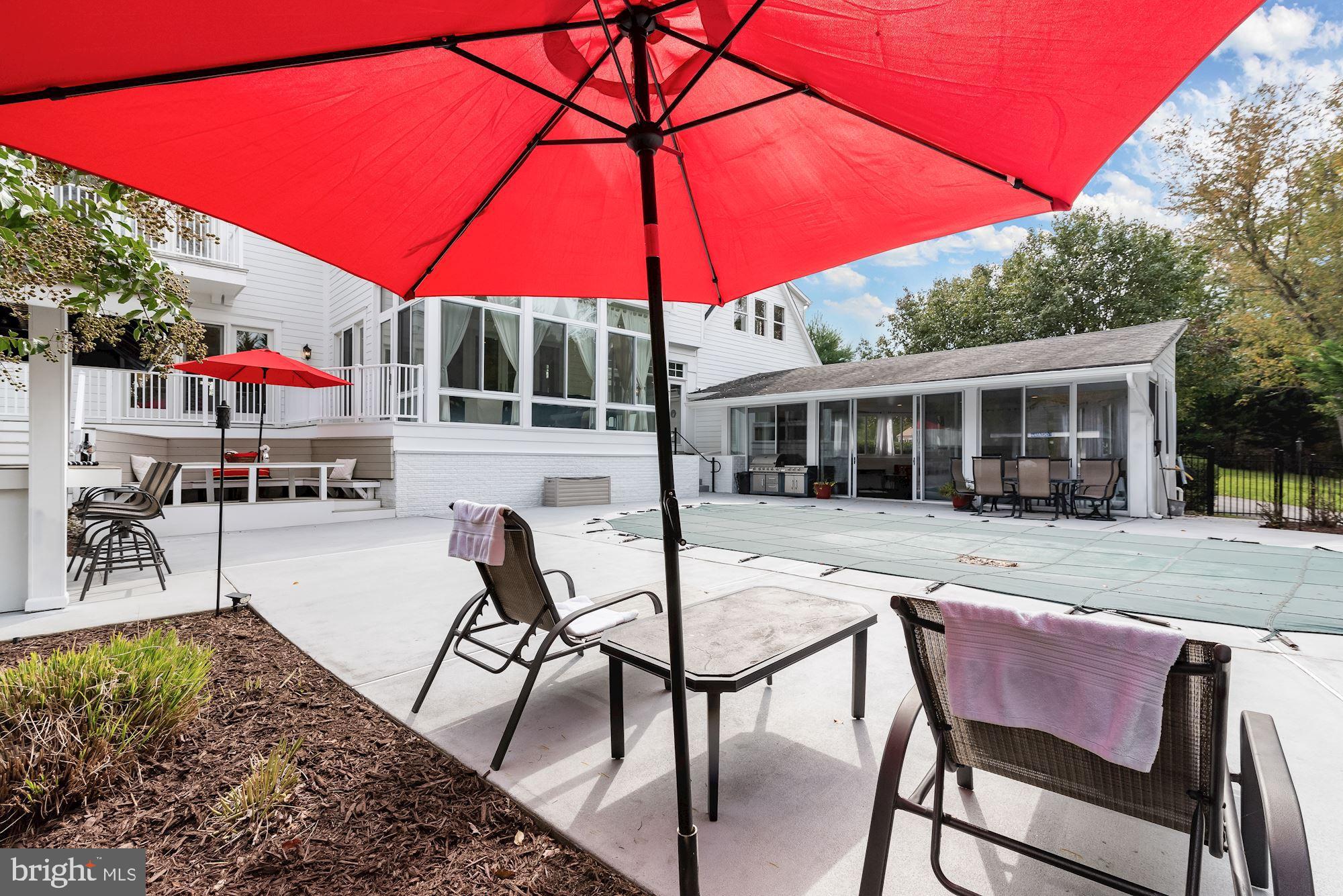 WAVERLY GLEN - Residential