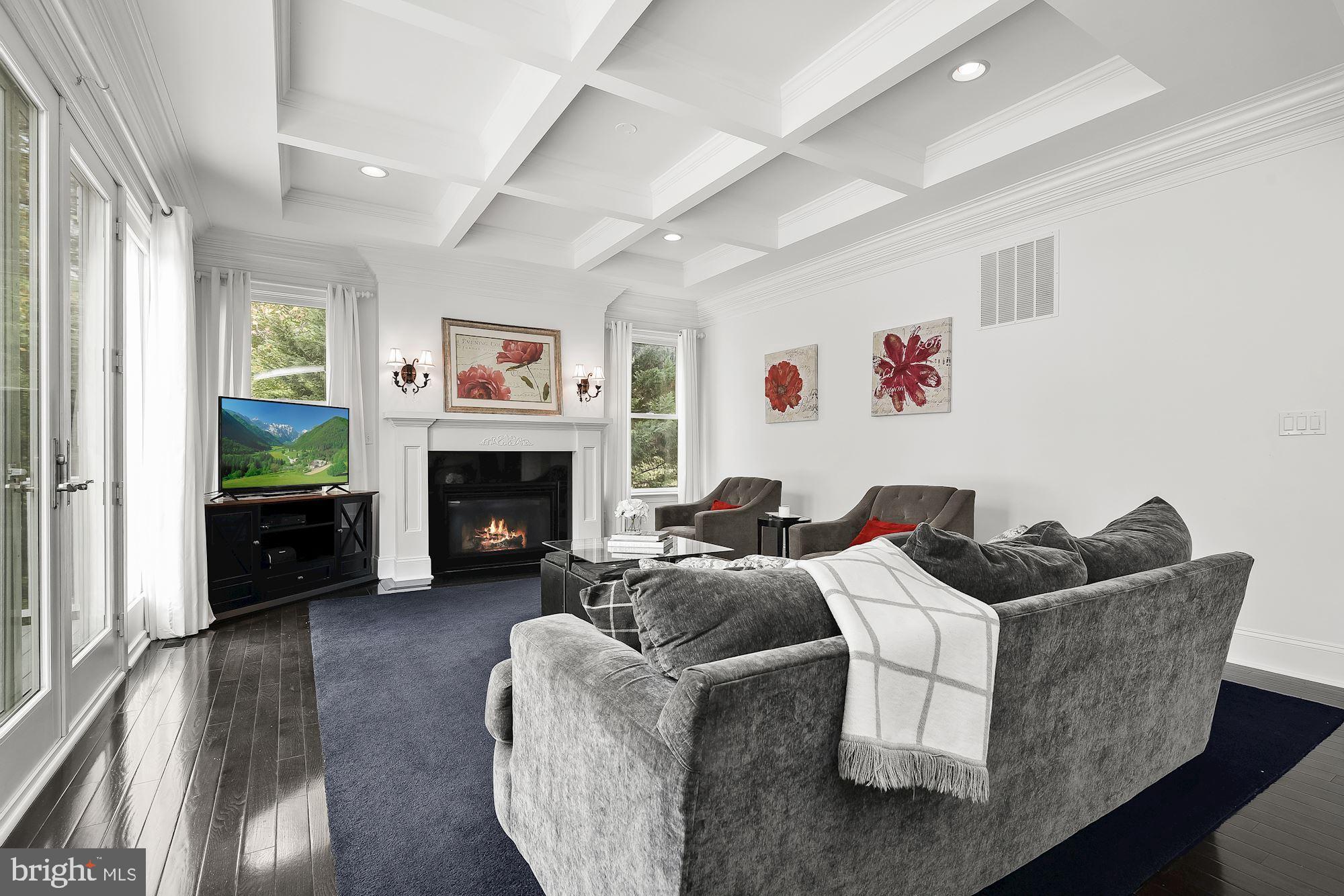 WAVERLY GLEN - Residential