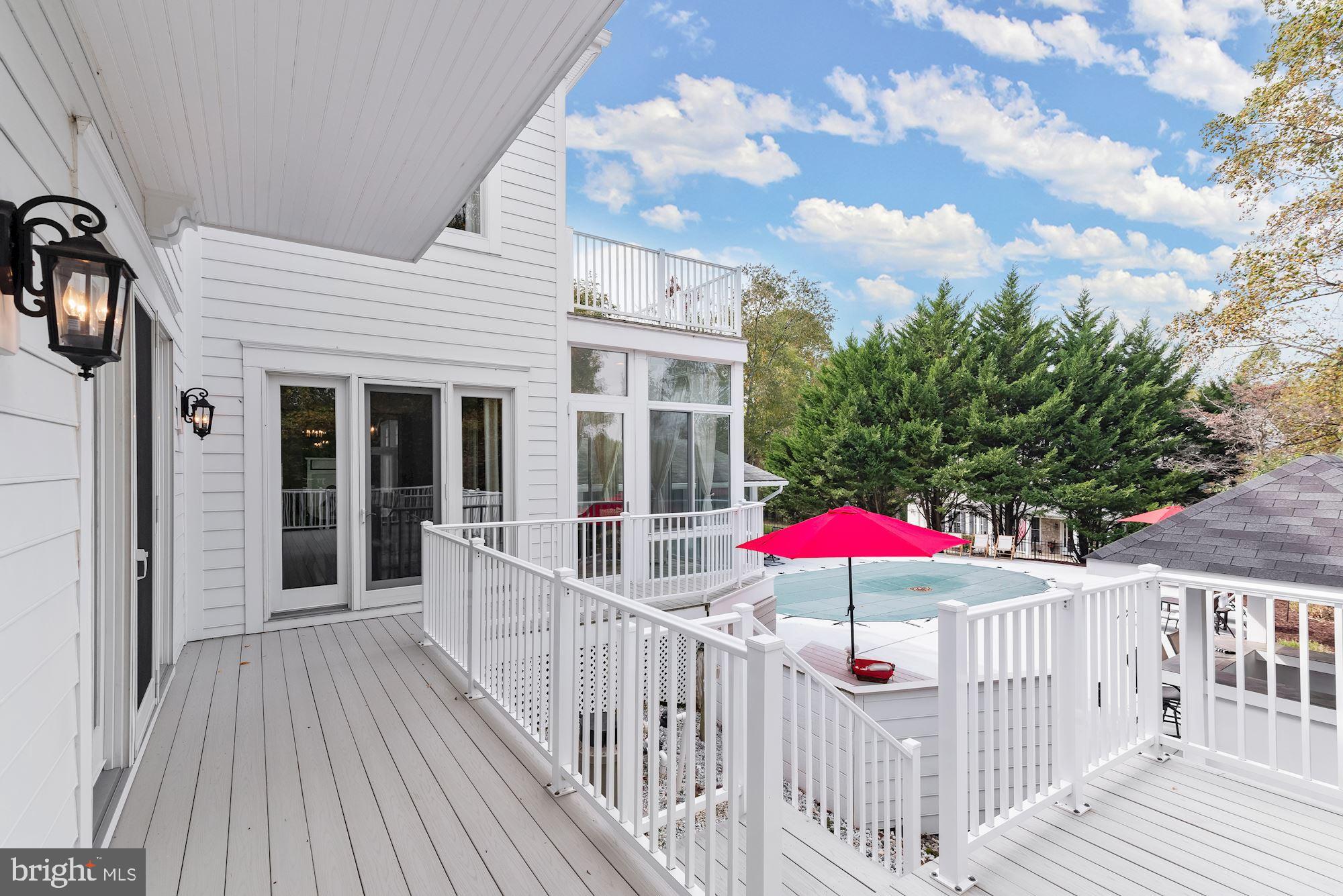 WAVERLY GLEN - Residential