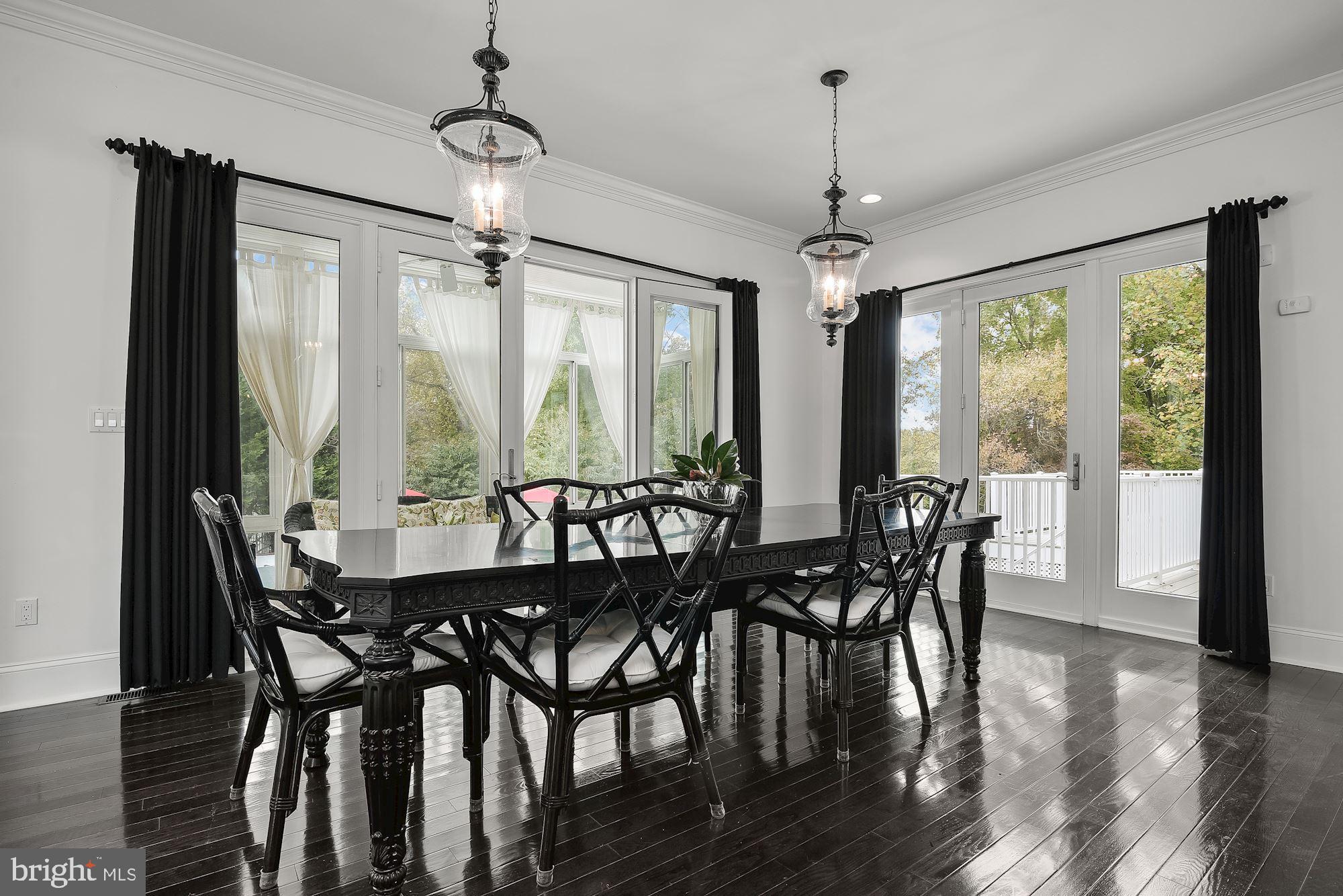 WAVERLY GLEN - Residential