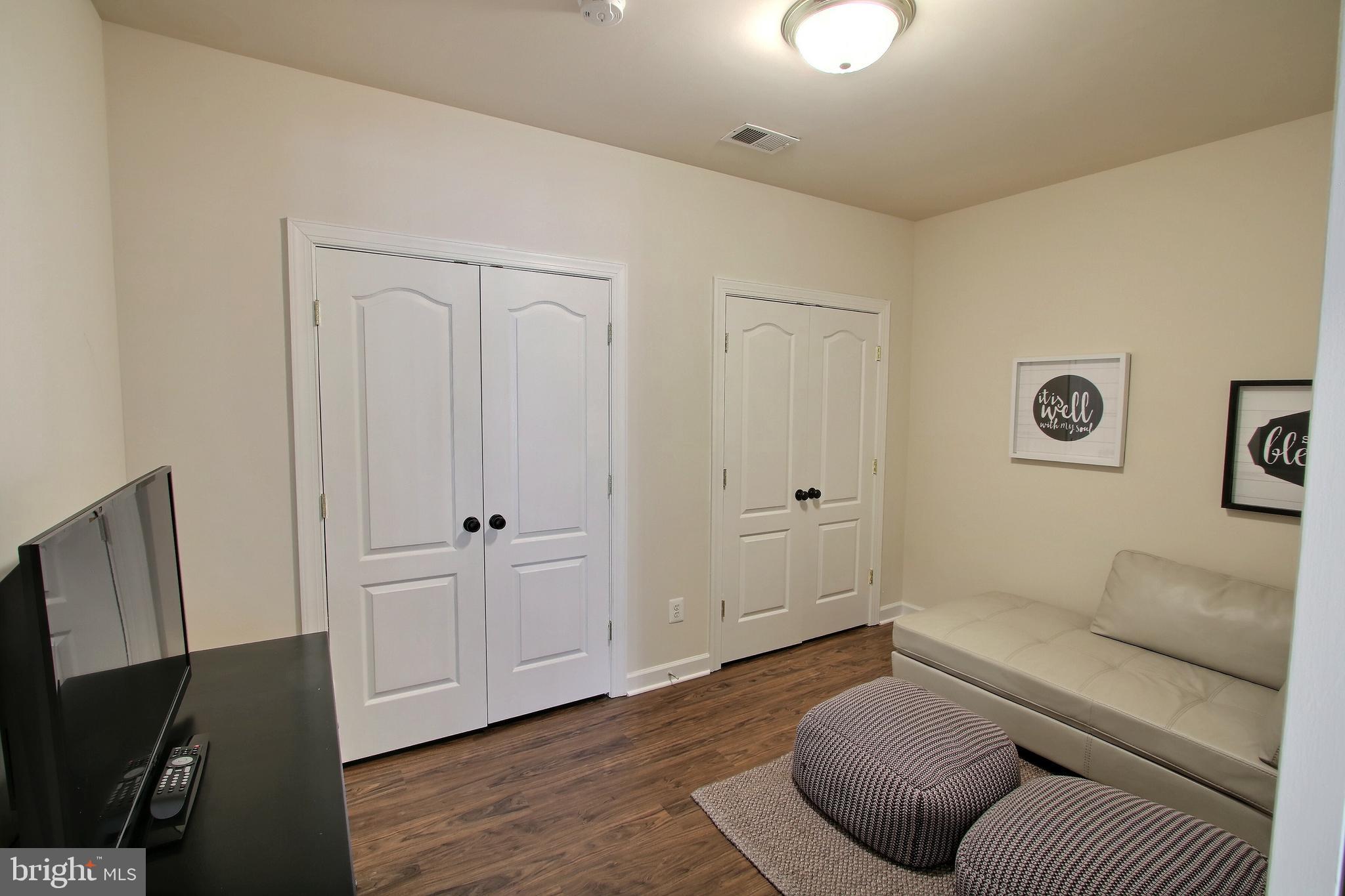 ROSE HILL - Residential