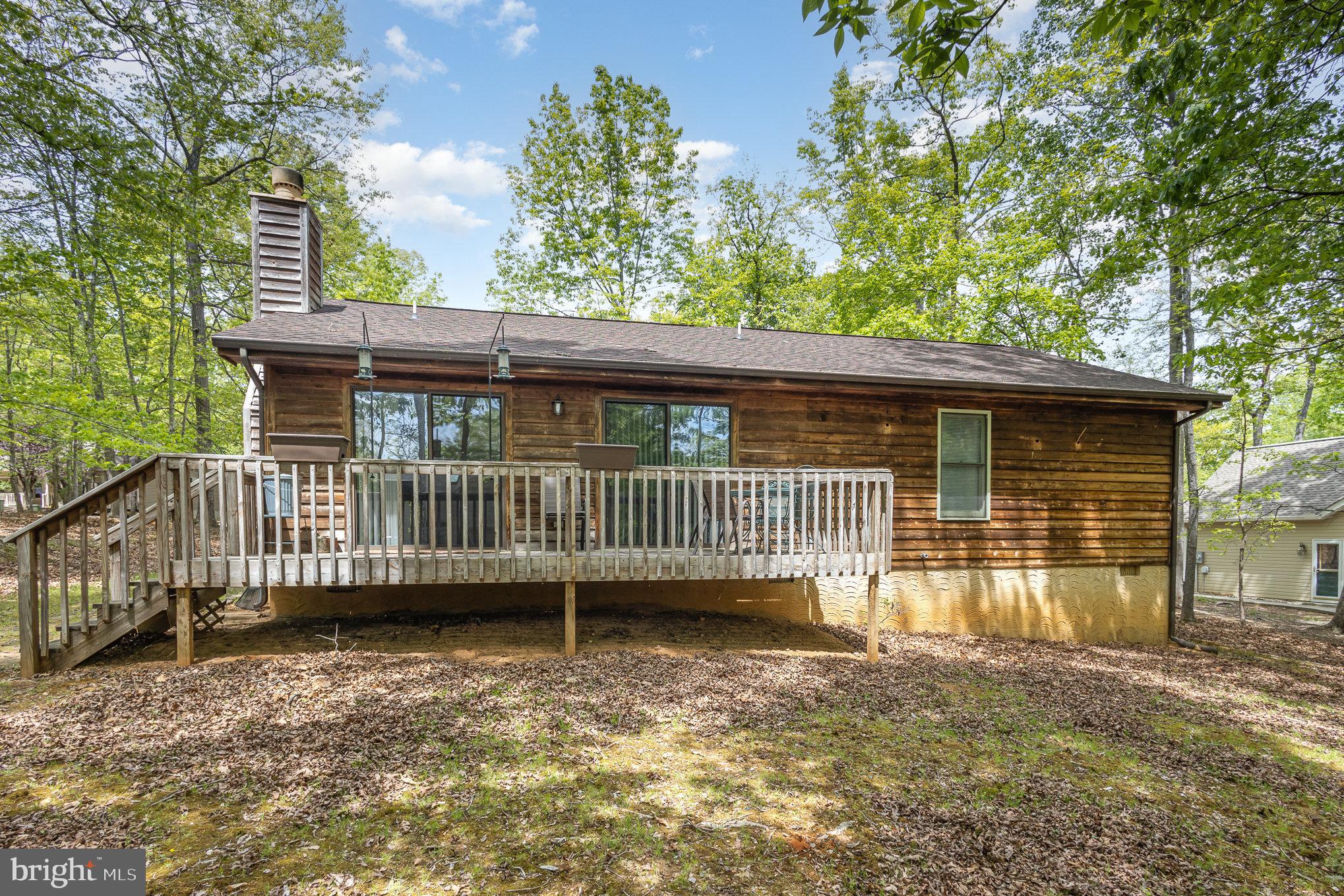 LAKE MONTICELLO - Residential