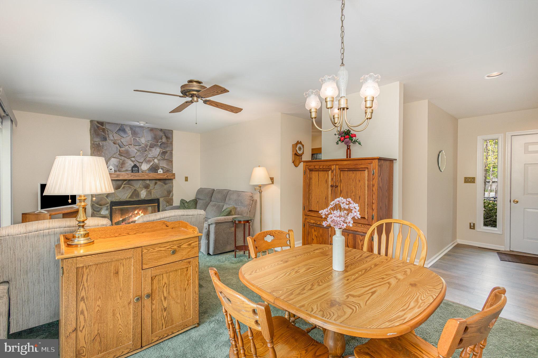 LAKE MONTICELLO - Residential