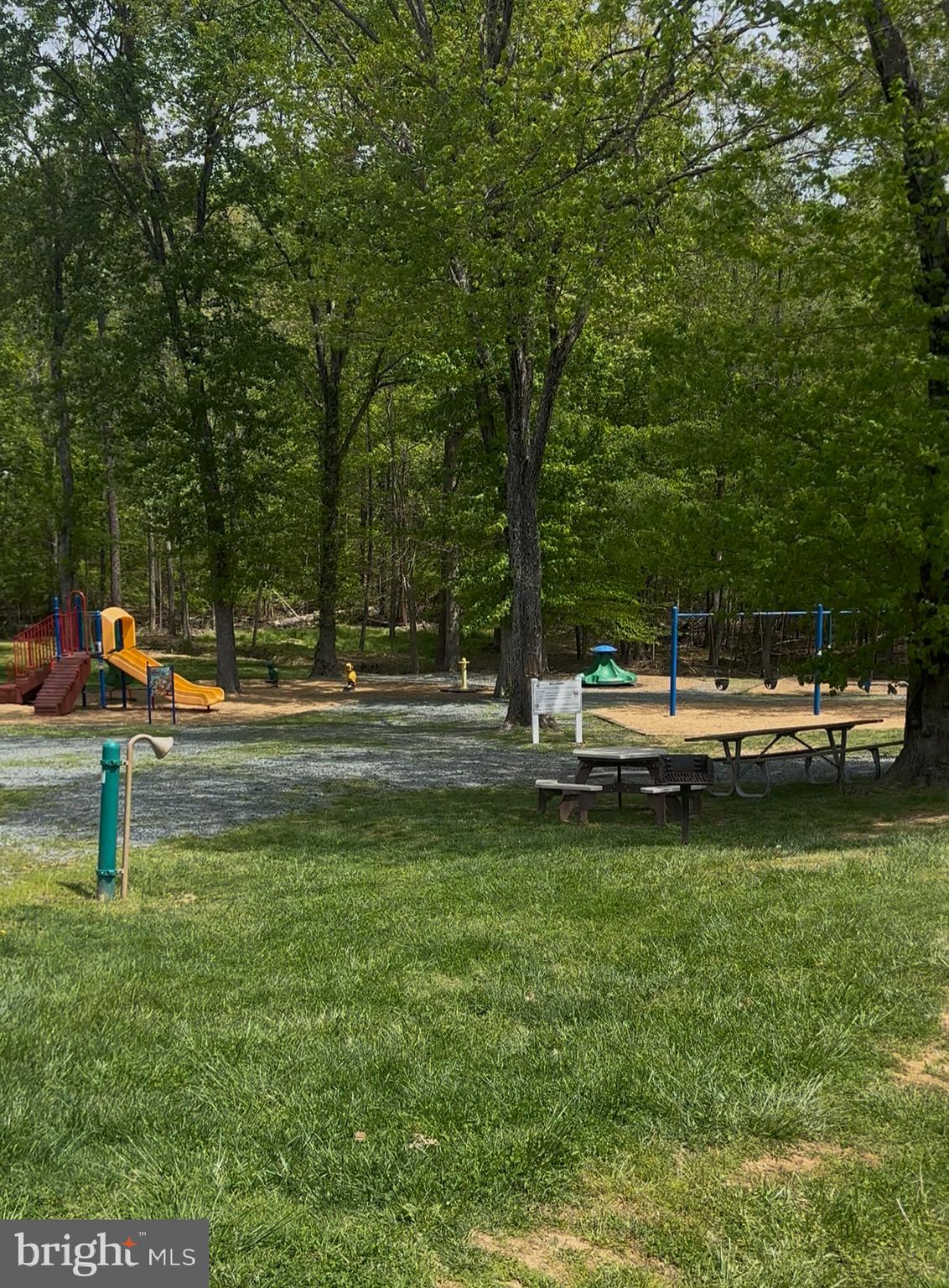 LAKE MONTICELLO - Residential