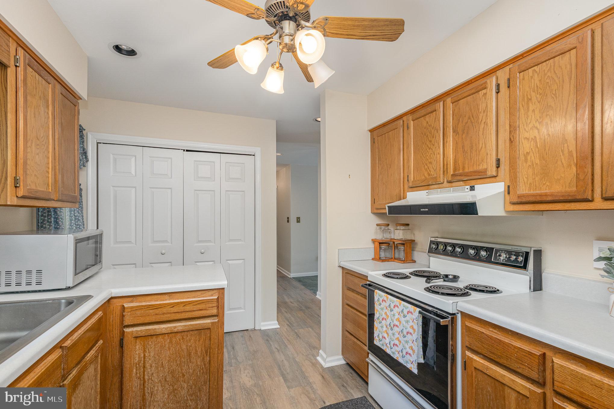 LAKE MONTICELLO - Residential