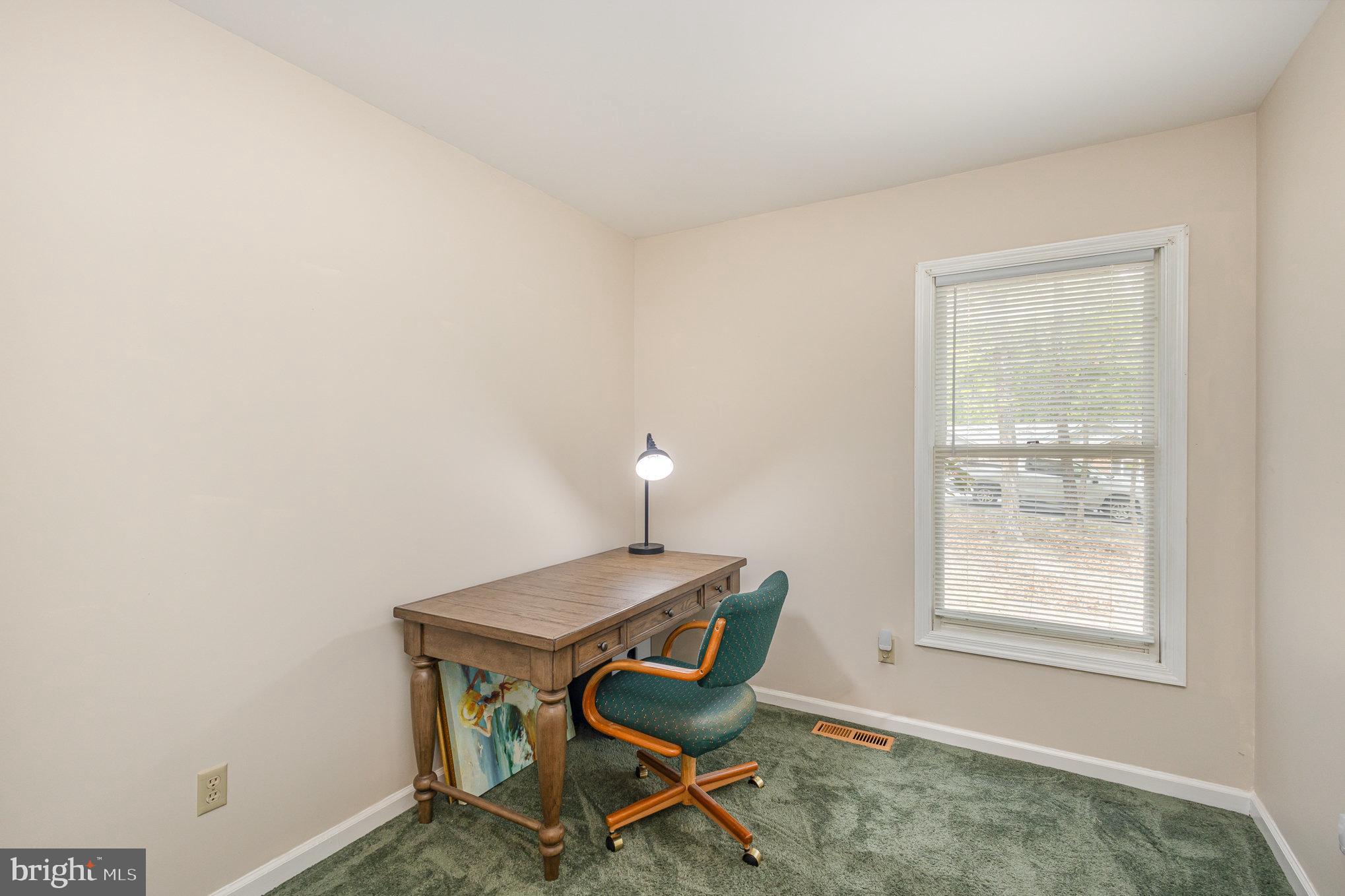 LAKE MONTICELLO - Residential