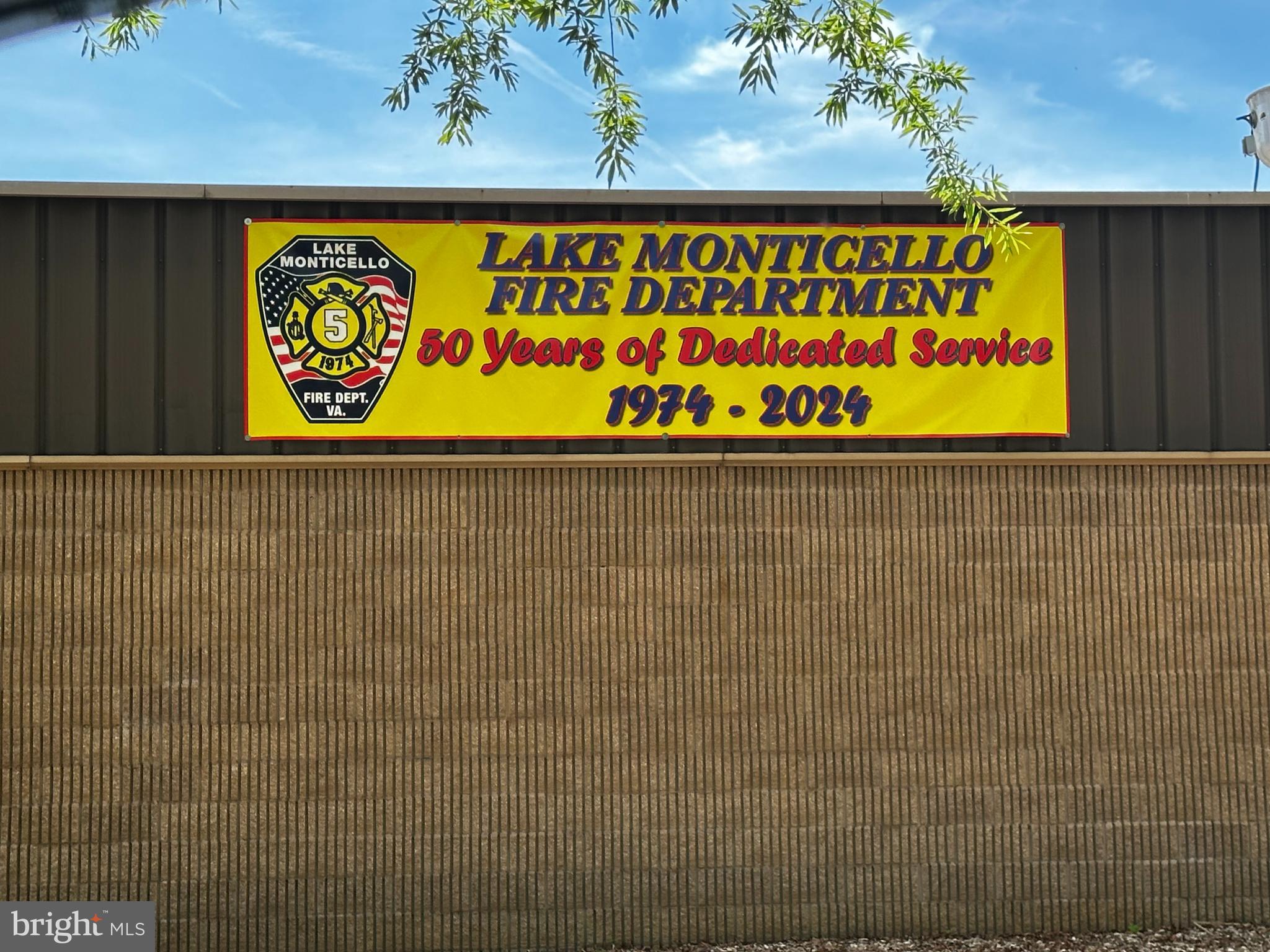 LAKE MONTICELLO - Residential