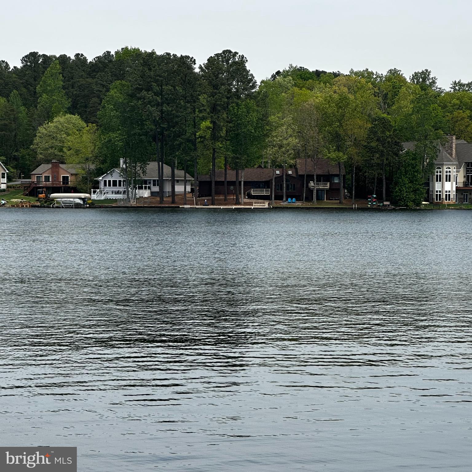 LAKE MONTICELLO - Residential